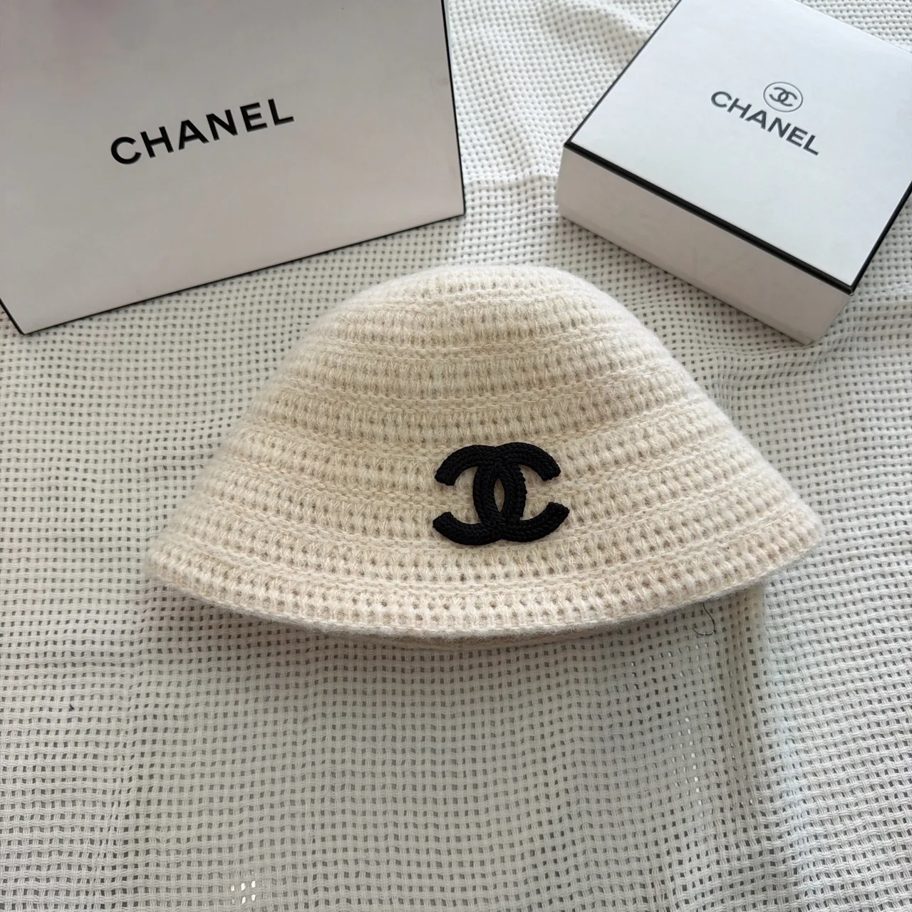 Chanel Knit CC bucket hat in Black & Tan & Cream · view 3