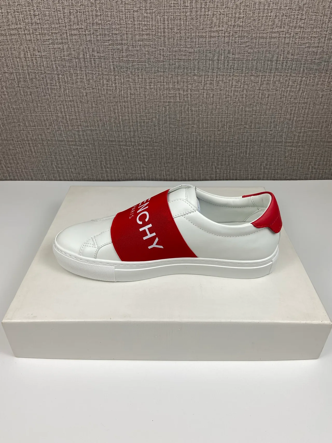 Givenchy Cowhide Smooth Sneakers in White · view 7