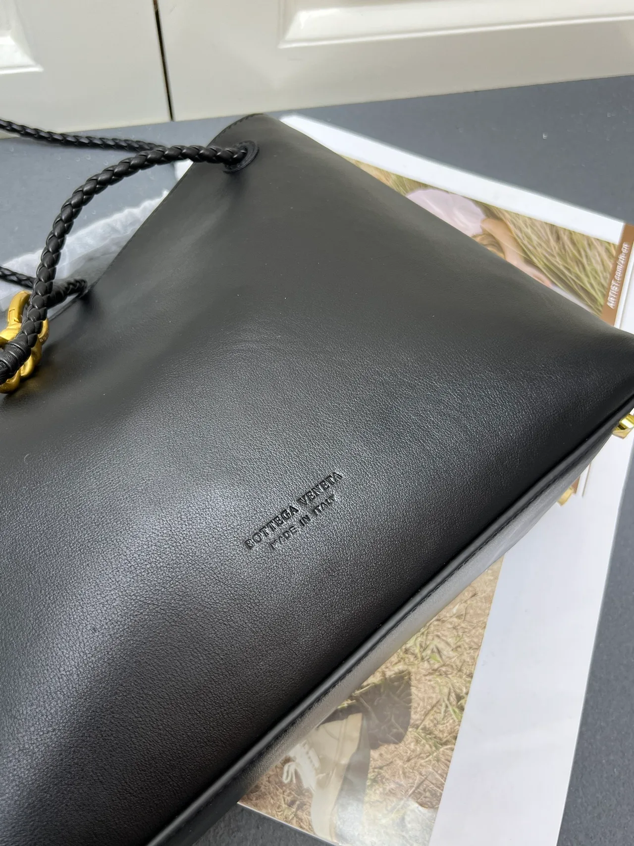 Bottega Veneta Calfskin Woven Tote in Black · view 4