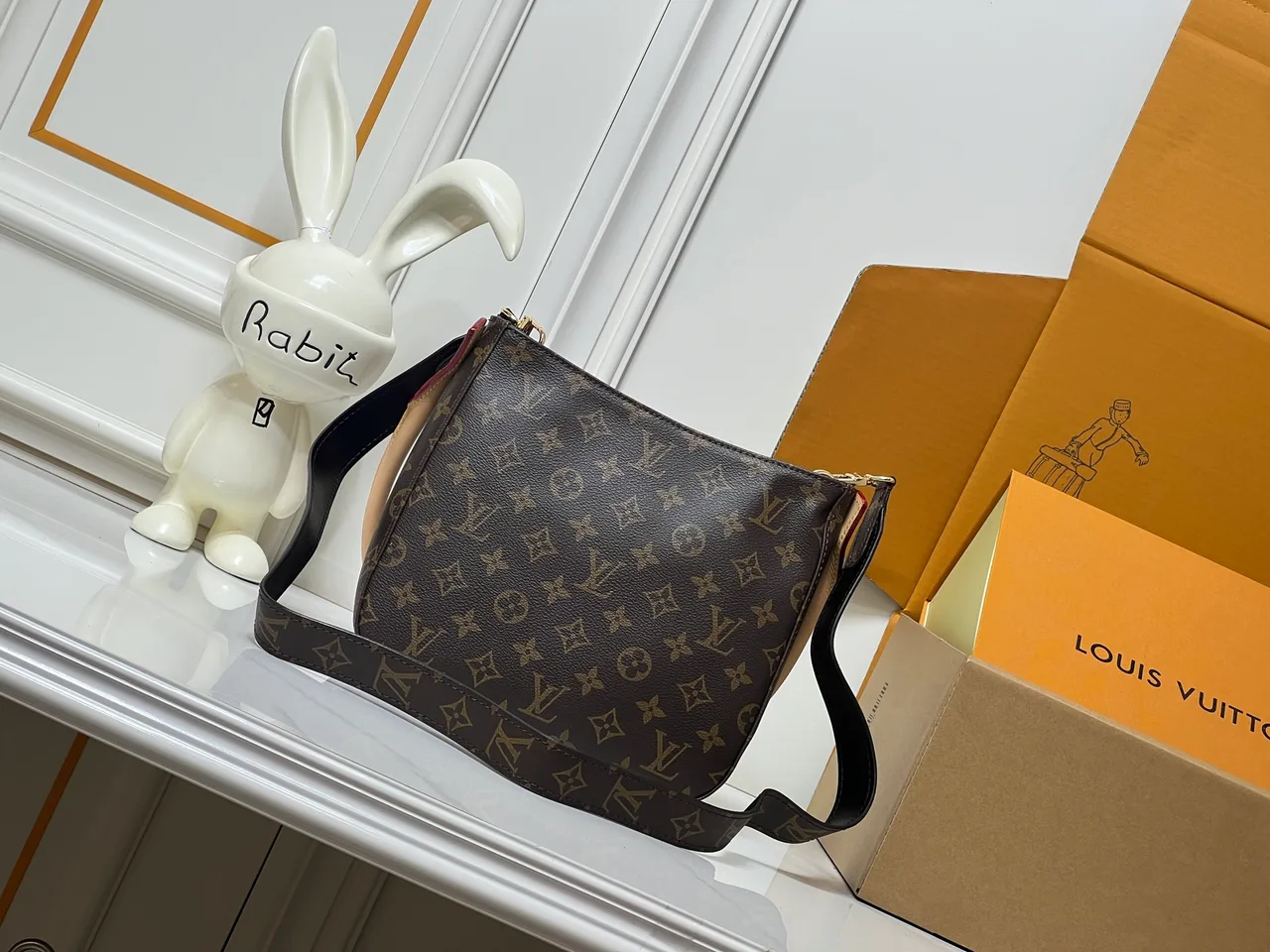 Louis Vuitton Monogram Hobo Bag in Brown · view 4