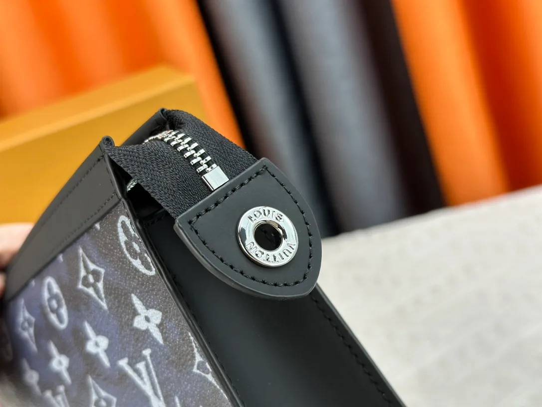 Louis Vuitton Canvas Clutch in Blue · view 7