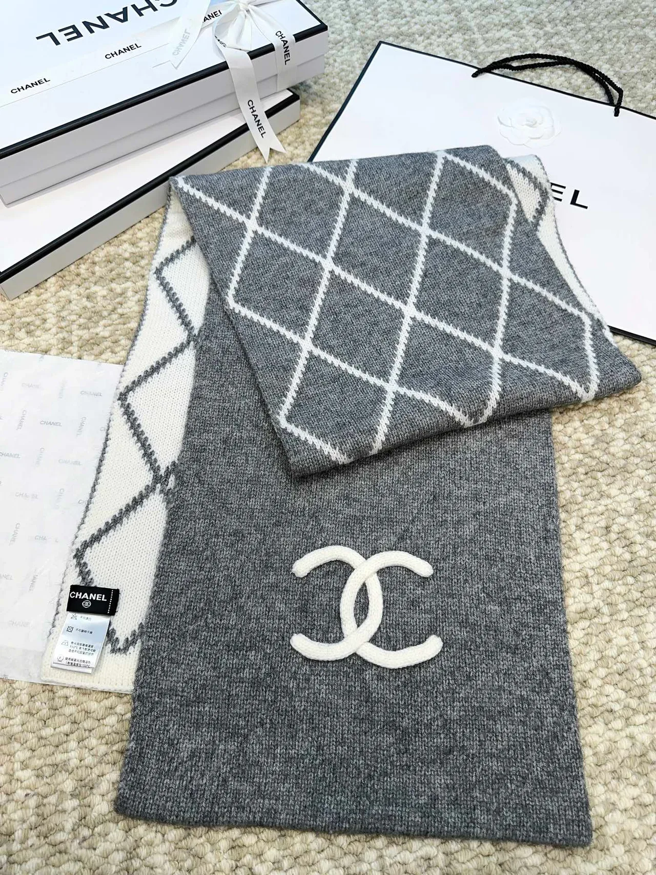 Chanel 54% Cashmere 31% Wool 15% Silk Smooth Scarf in Grey · view 1