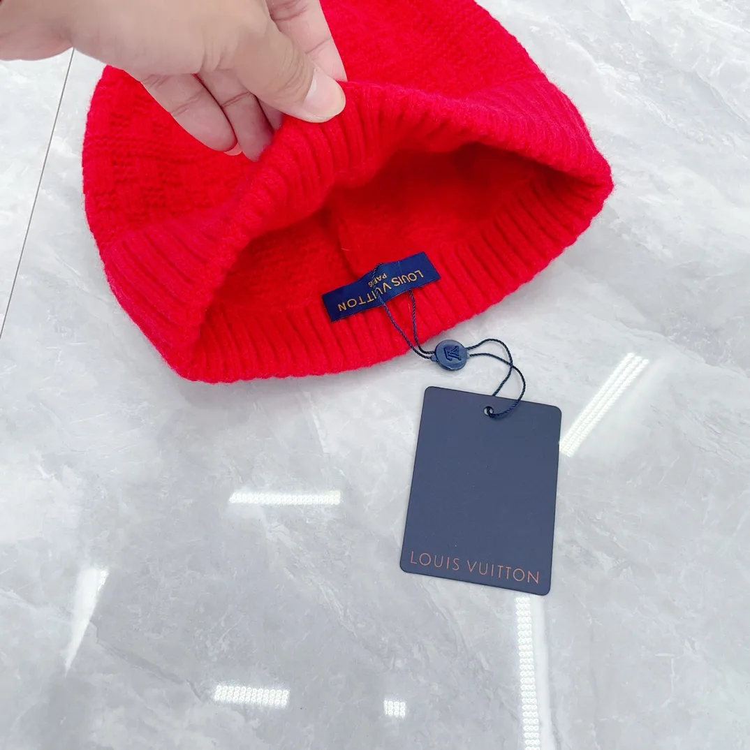 Louis Vuitton 50% Wool 50% Acrylic Ribbed Hat, Scarf and Gloves Set in Red · view 6