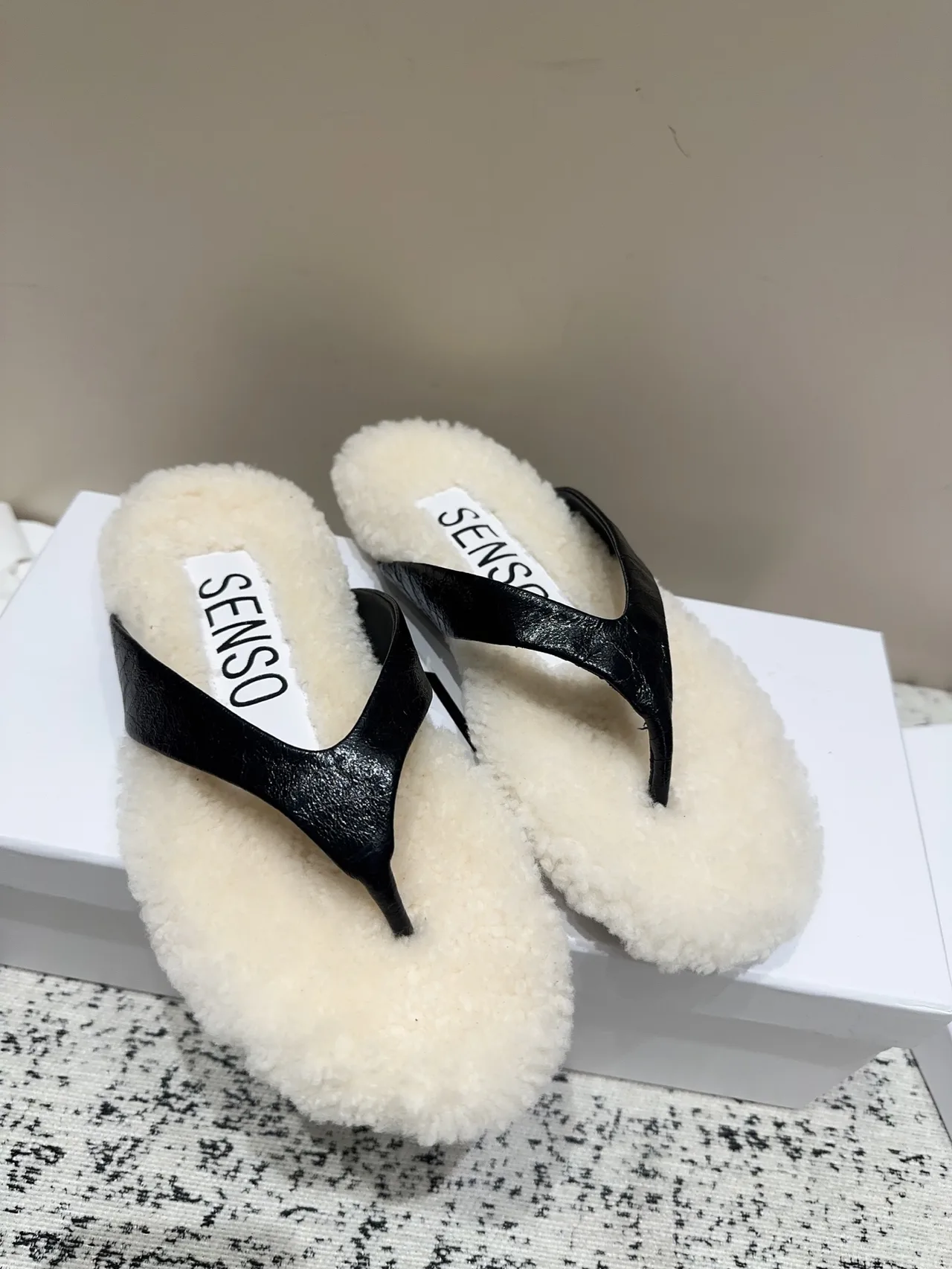 Senso Fur Flip-Flops in White · view 2