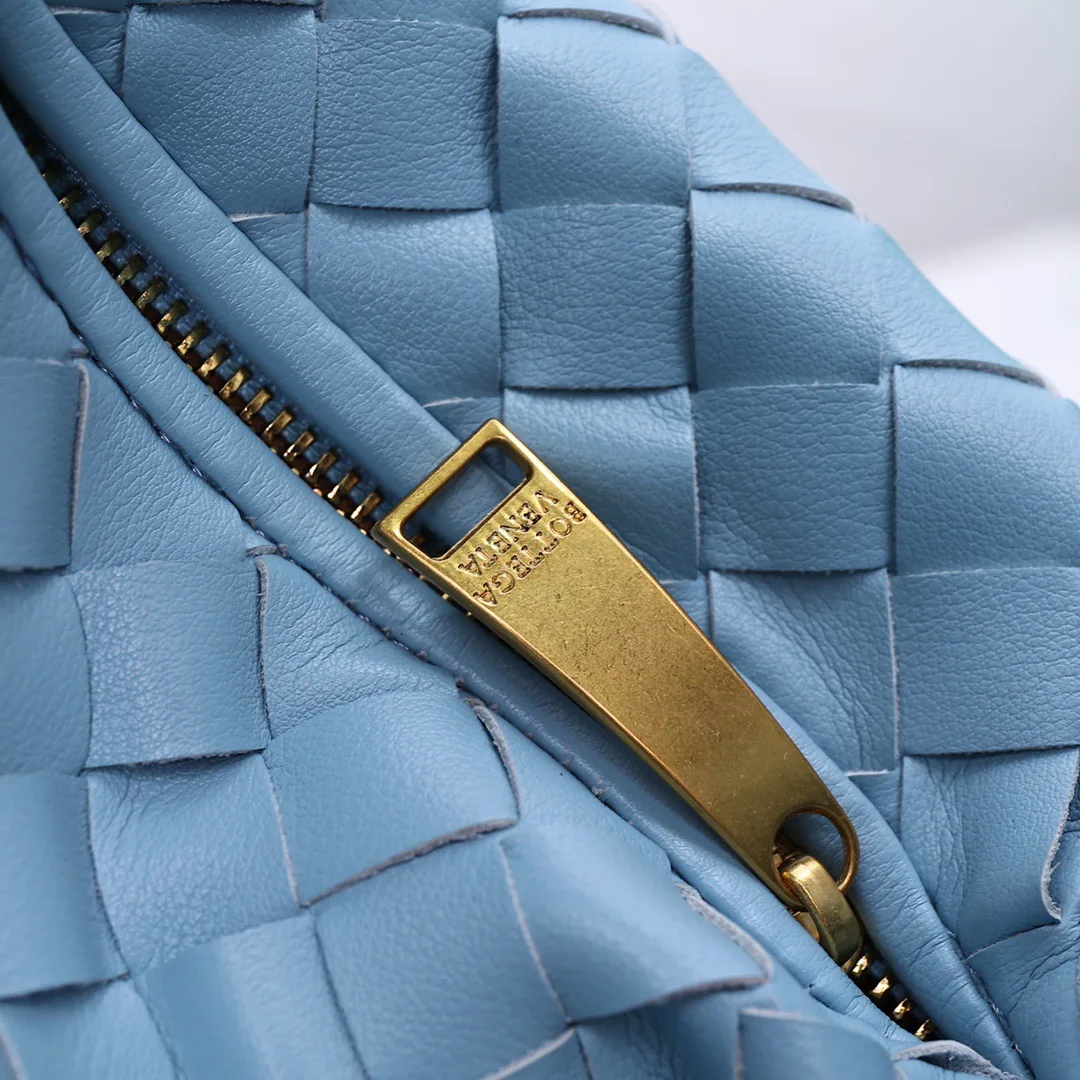 Bottega Veneta Sheepskin Woven Glossy Hobo Bag in Blue · view 7