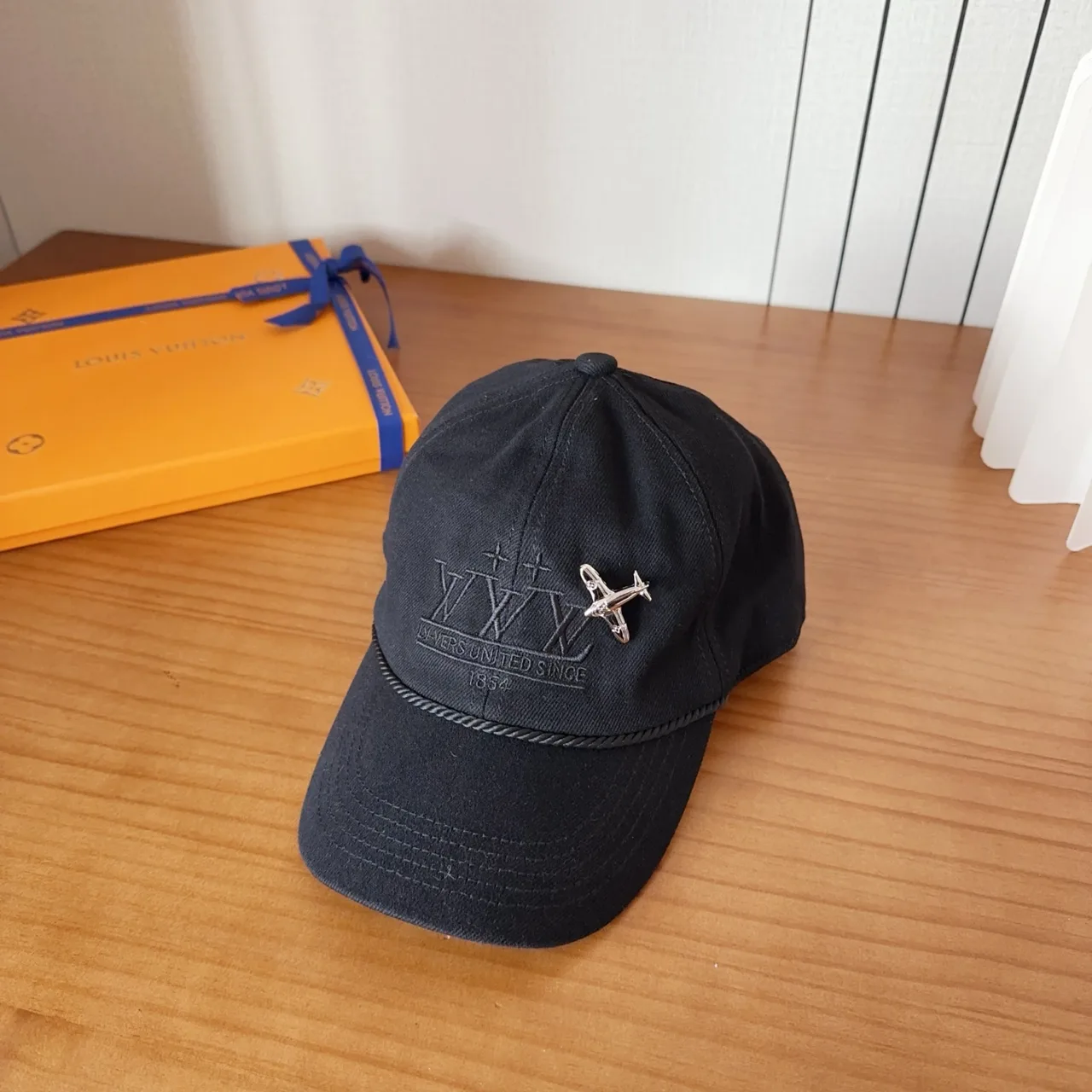 Louis Vuitton Baseball Cap in Black · view 3