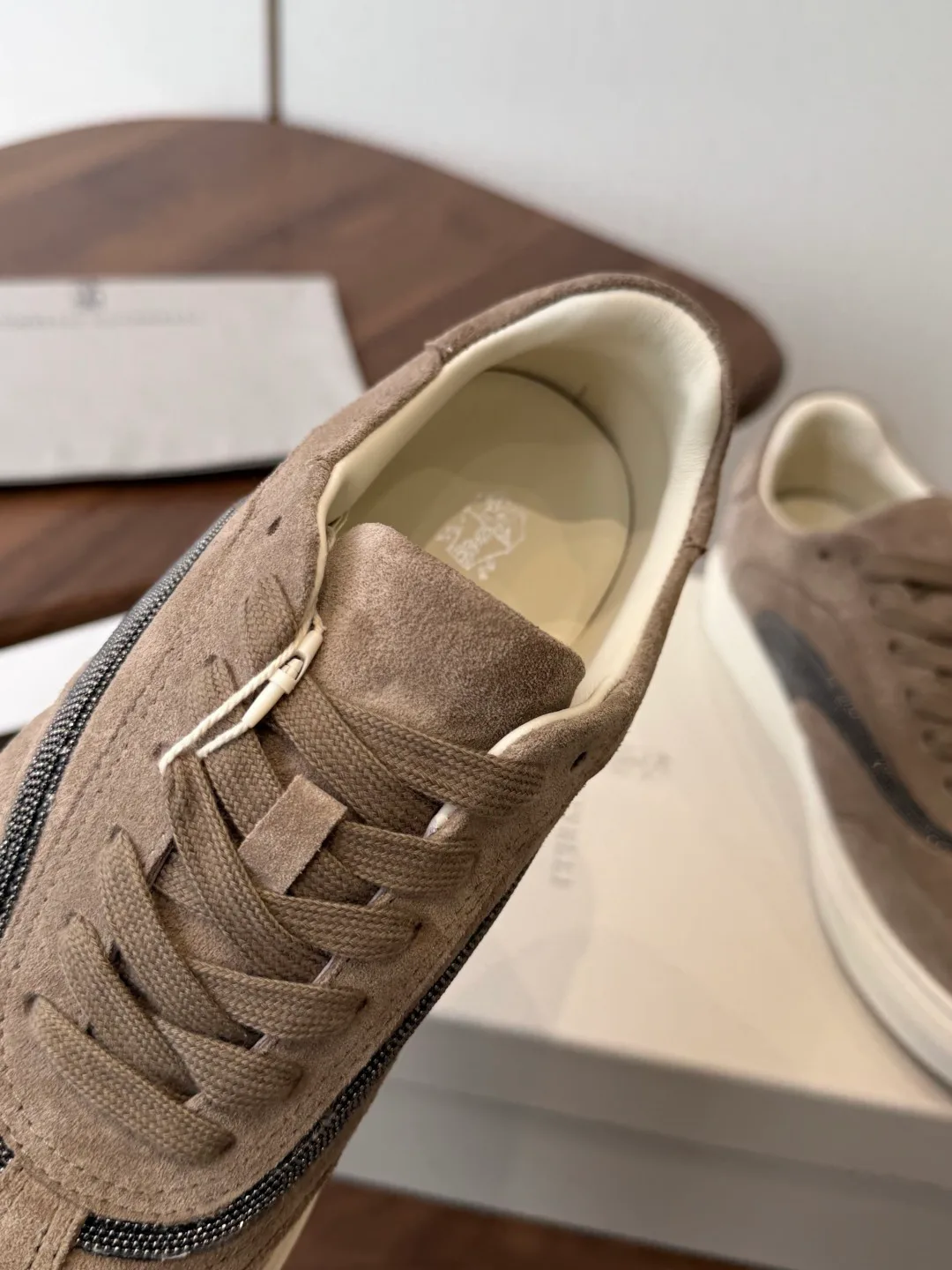 Gucci Cowhide Suede Sneakers in Grey · view 7
