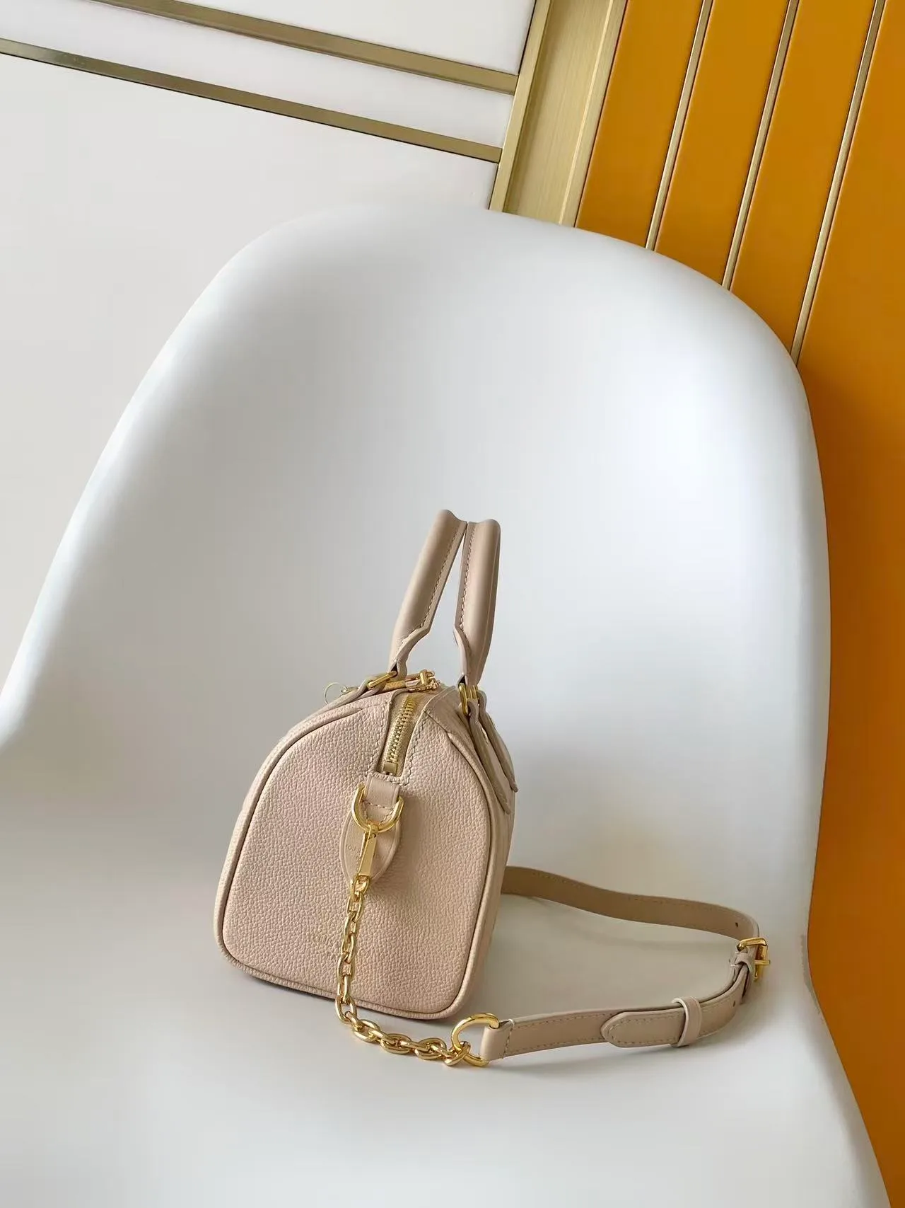 Louis Vuitton Speedy Cowhide Smooth Crossbody Bag in Beige · view 2