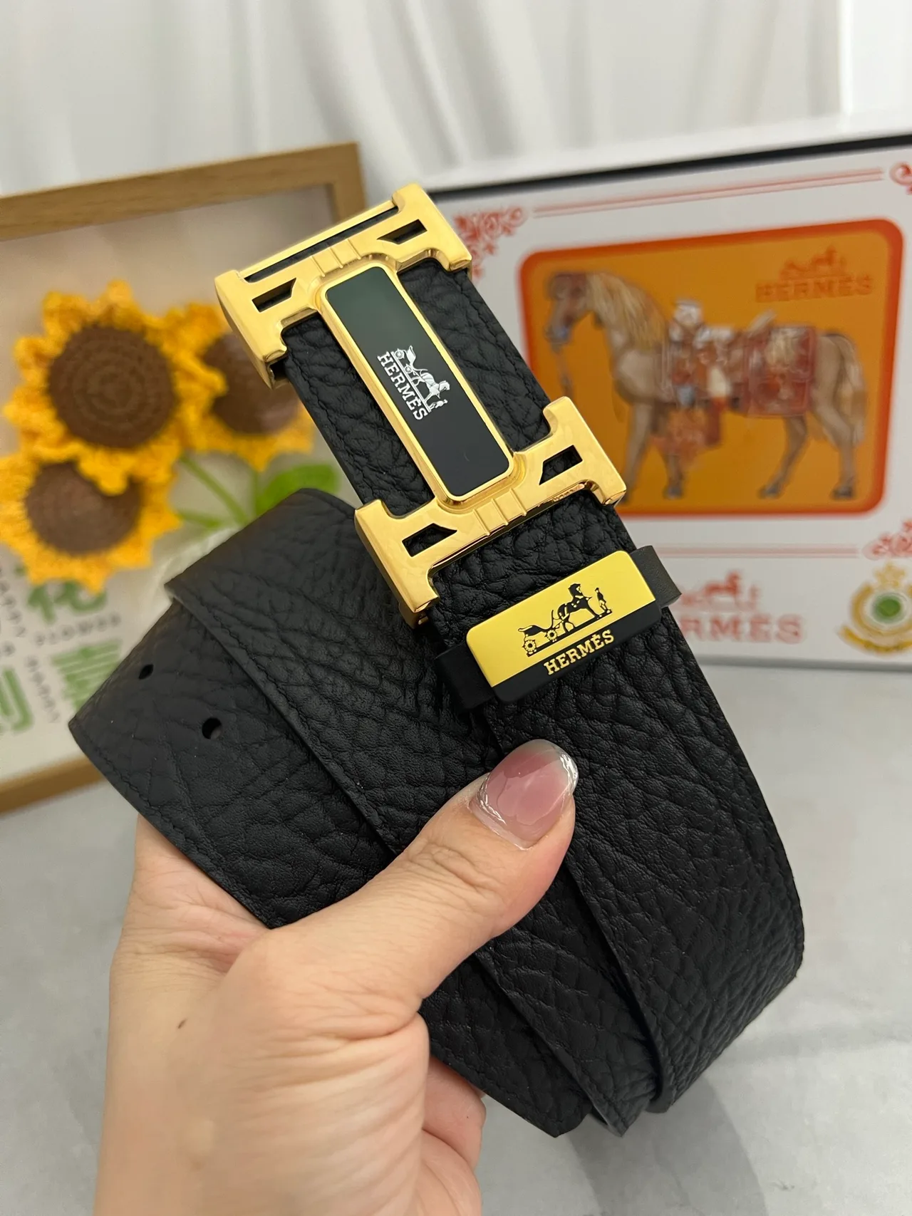 Hermes Rectangular H buckle belt in Black · view 2