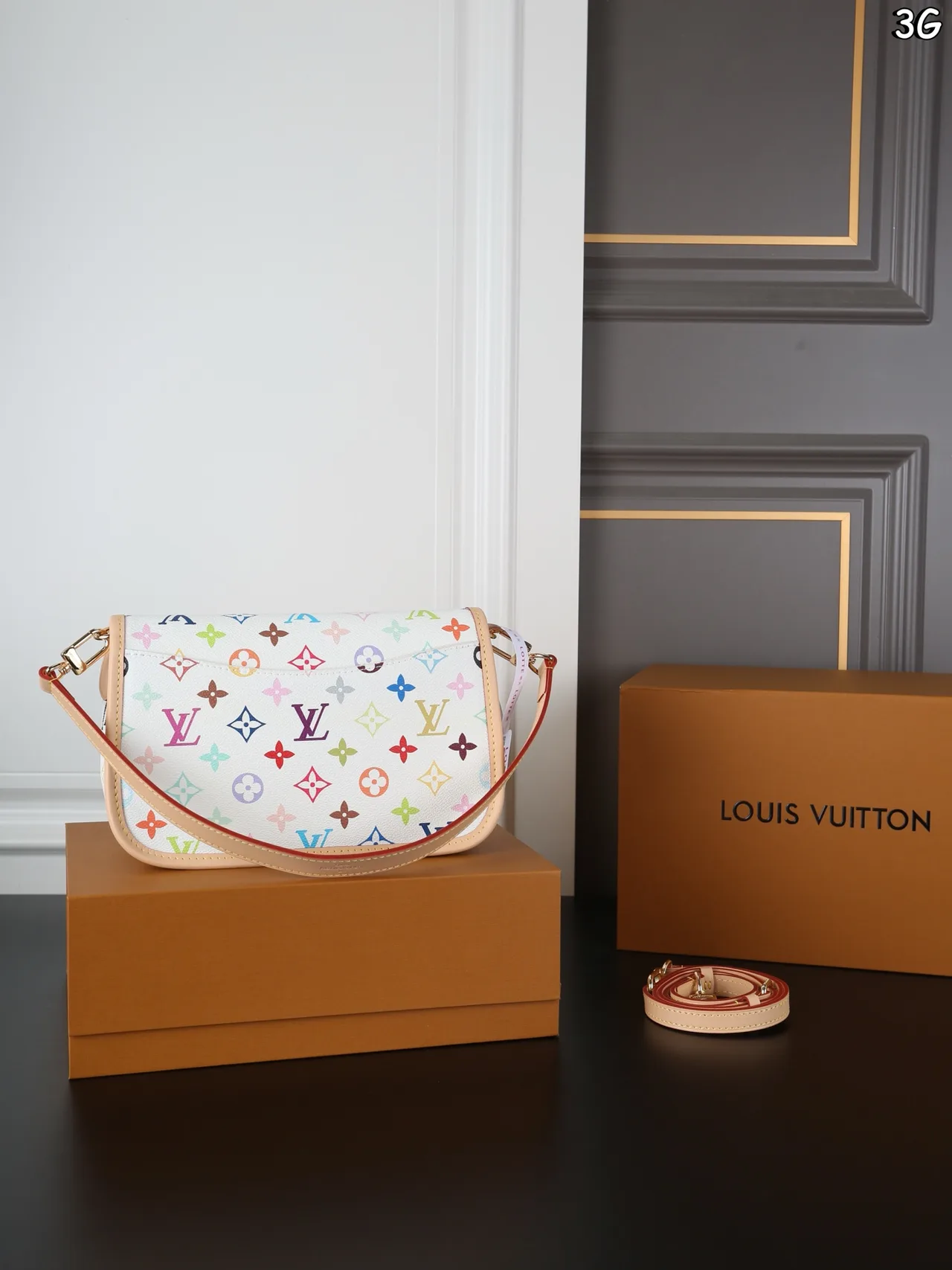 Louis Vuitton Baguette Shoulder Bag in White · view 3