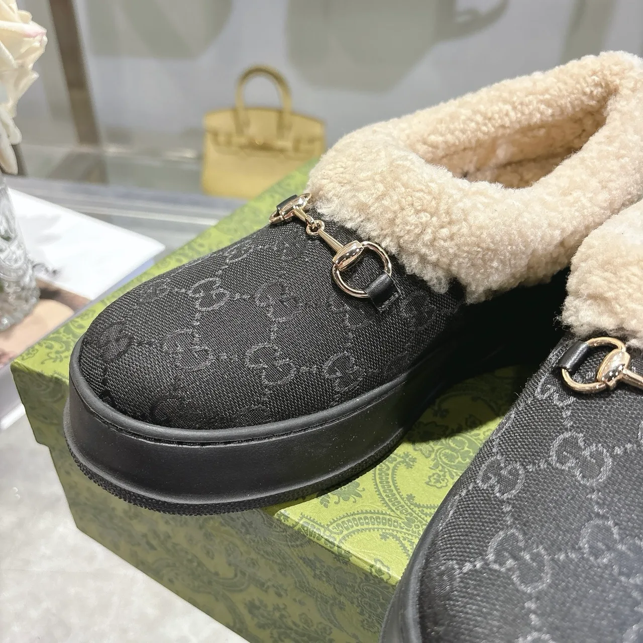 Gucci Wool Slippers in Black · view 8