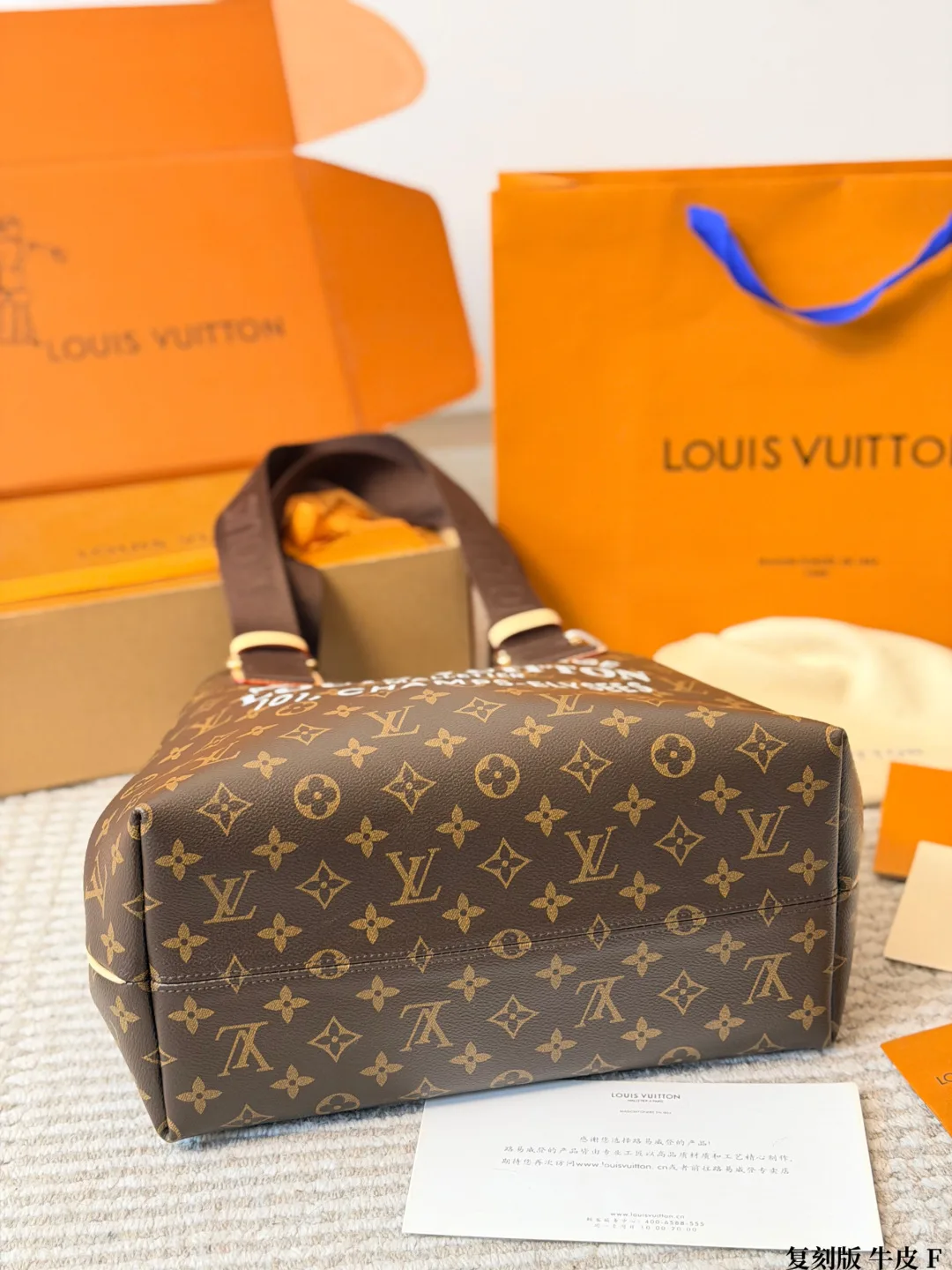 Louis Vuitton Cowhide Canvas Monogram Crossbody Bag in Brown · view 6