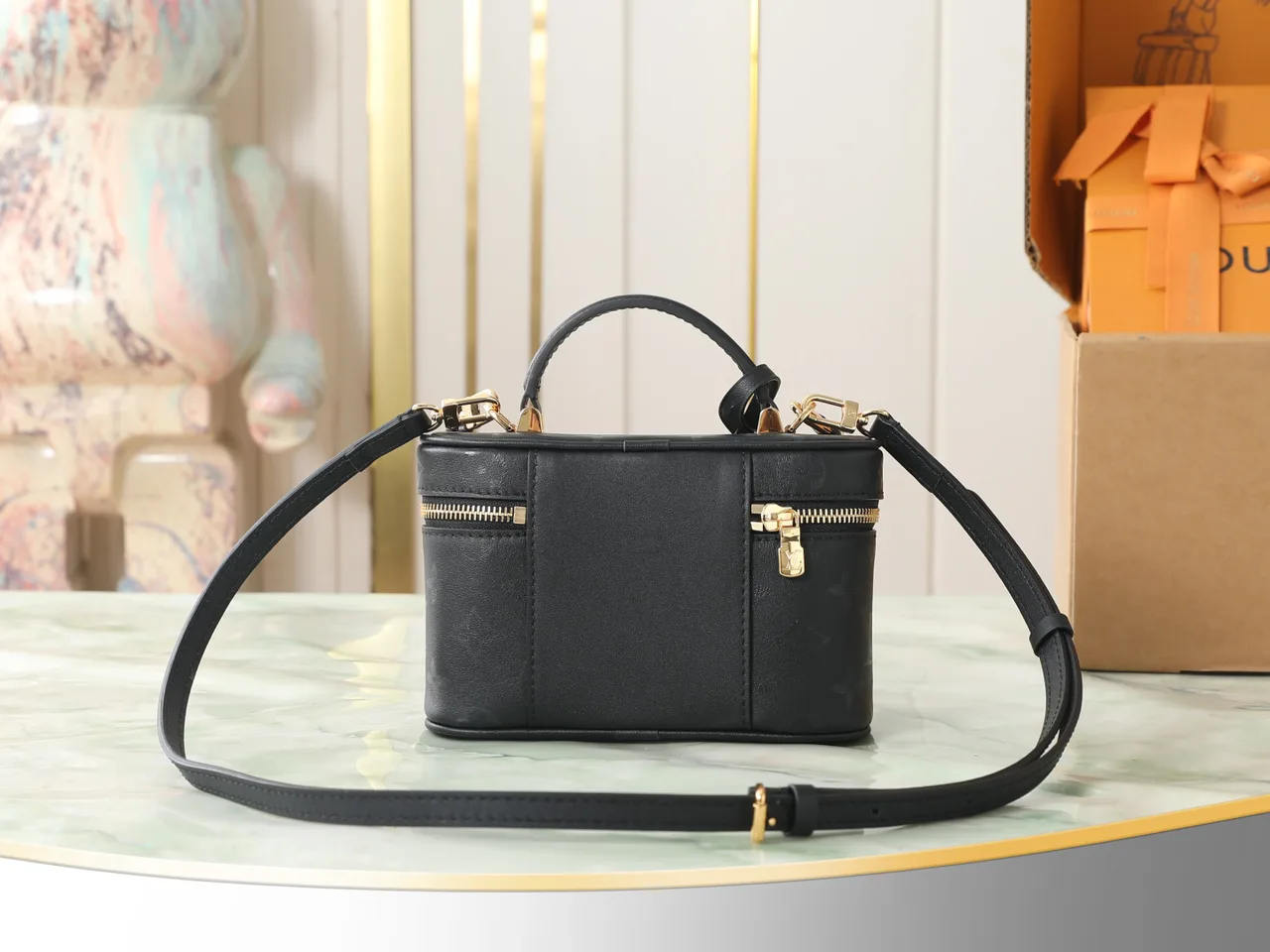 Louis Vuitton Cowhide Handbag in Black · view 3