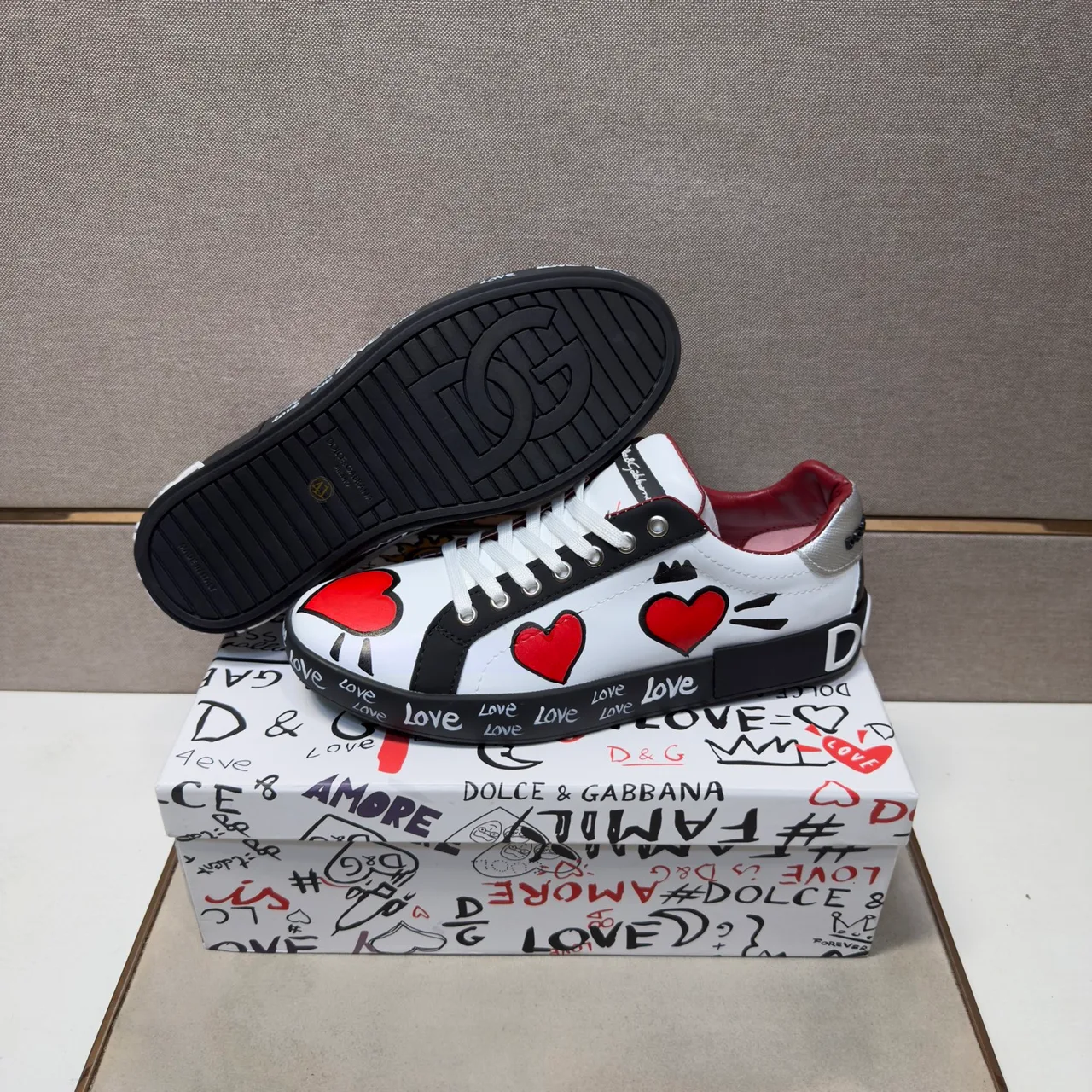 Dolce & Gabbana Leather Sneakers in White · view 8