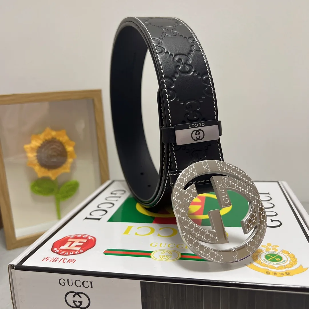 Gucci Cowhide Smooth Belt in Black · view 1