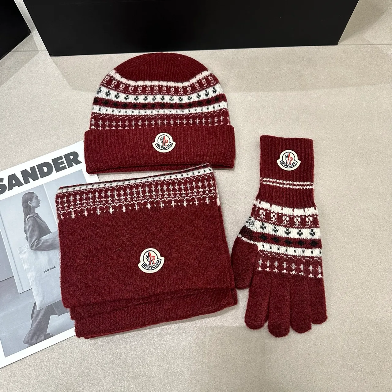 Moncler Hat Scarf and Gloves Set in Grey & Burgundy & White · view 2