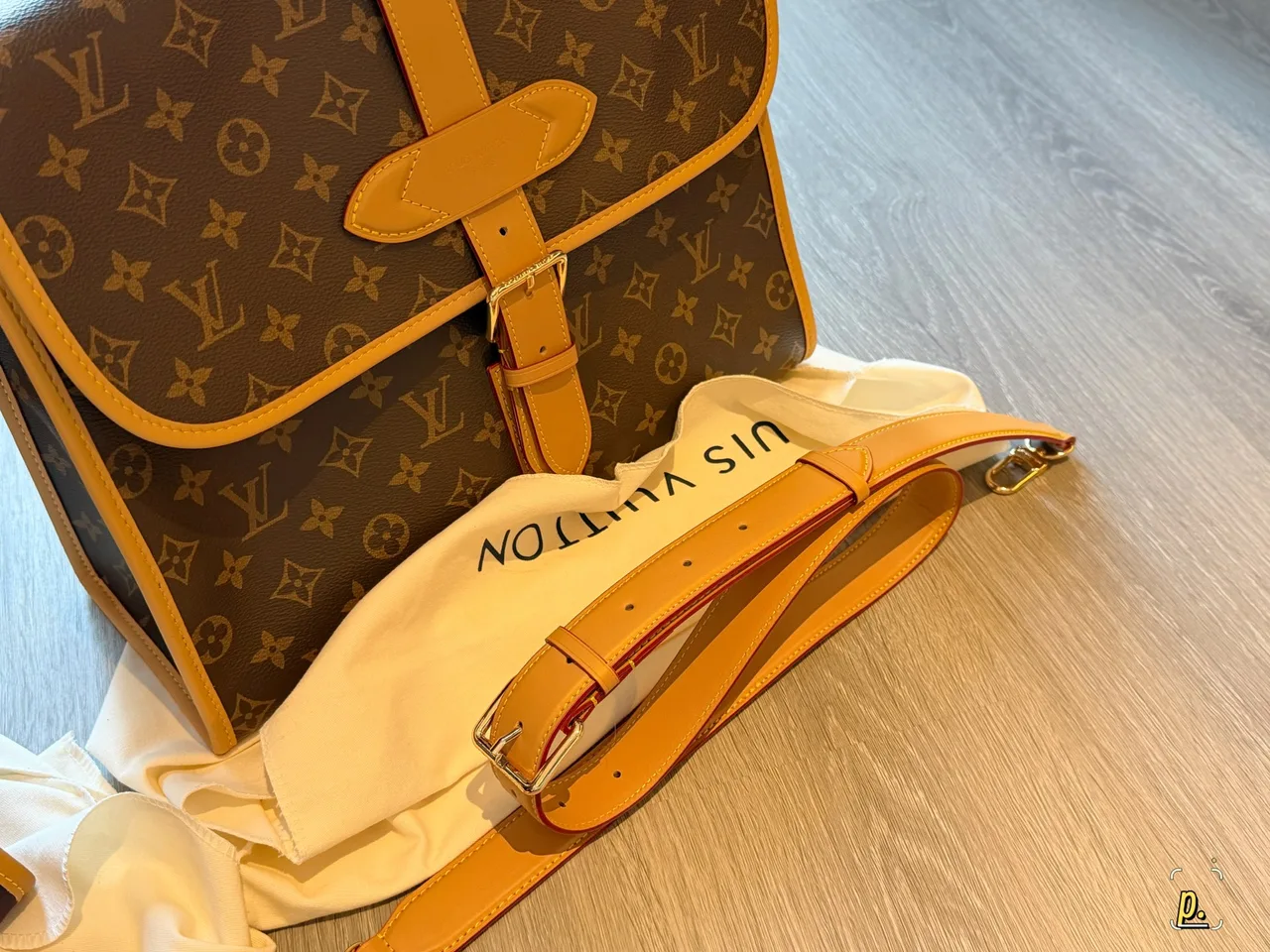 Louis Vuitton Smooth Crossbody Bag in Brown · view 4