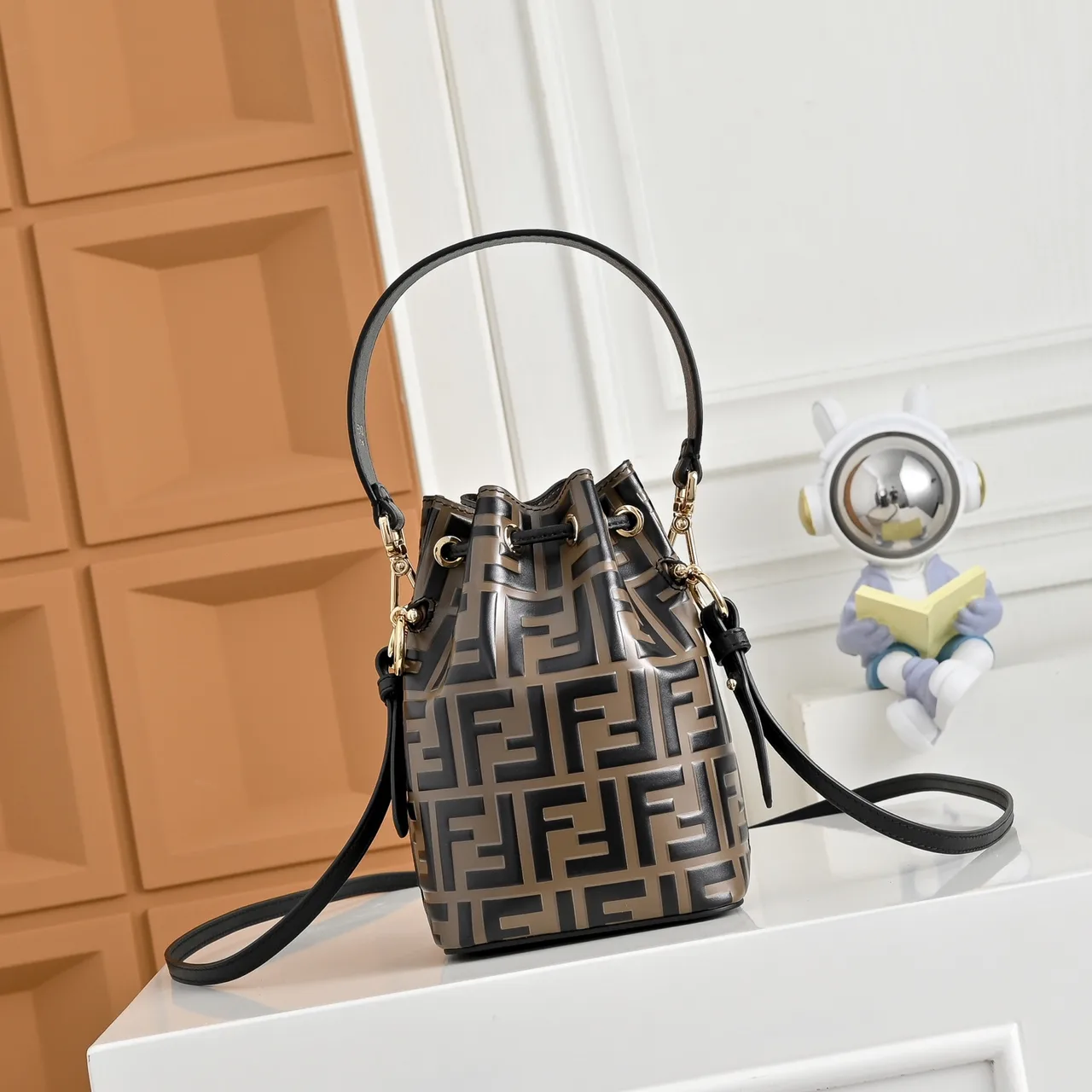 Fendi Bucket Bag in Brown · view 2