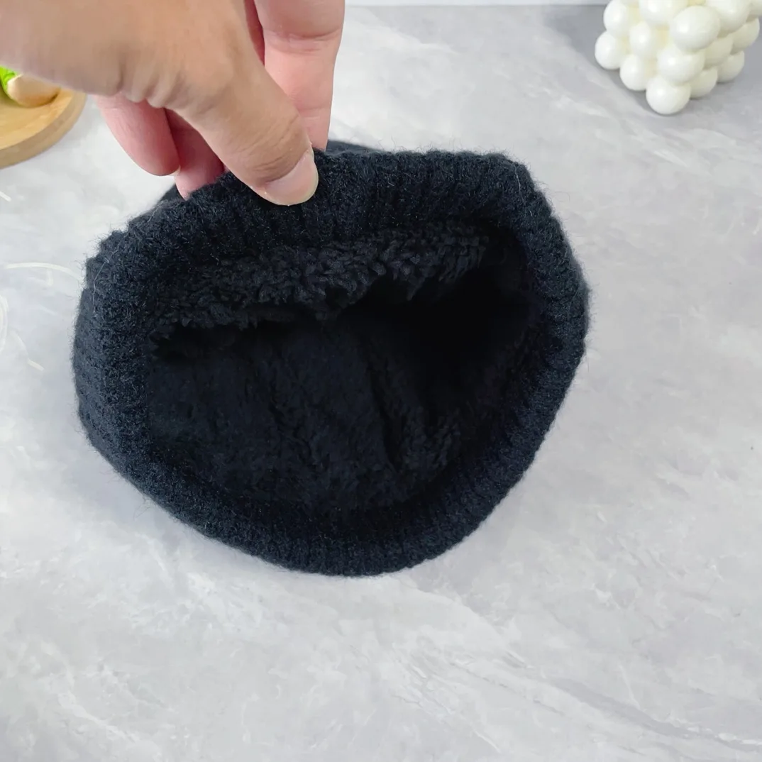 Canada Goose Wool Ribbed Hat Scarf and Gloves Set in Black · view 8