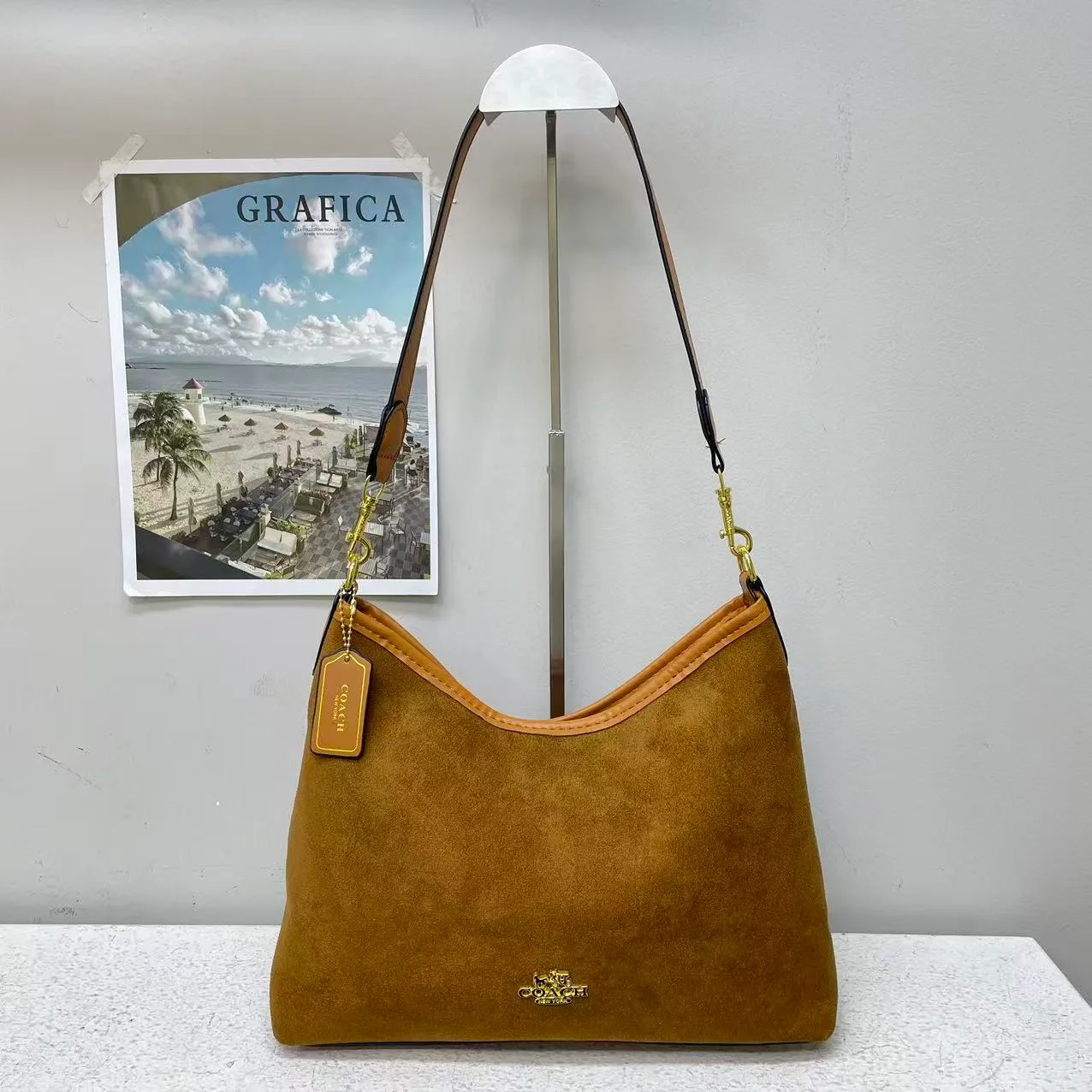 Coach Logo hobo shoulder bag in Burgundy & Brown & Grey & Yellow & Black · view 4