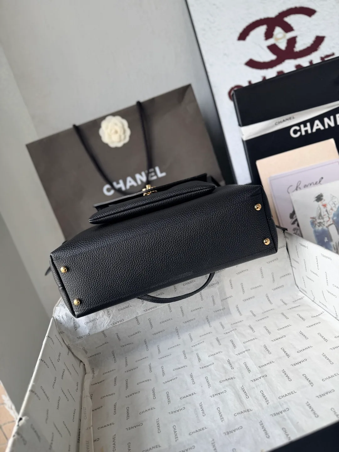 Chanel Leather Smooth Tote in Black · view 5