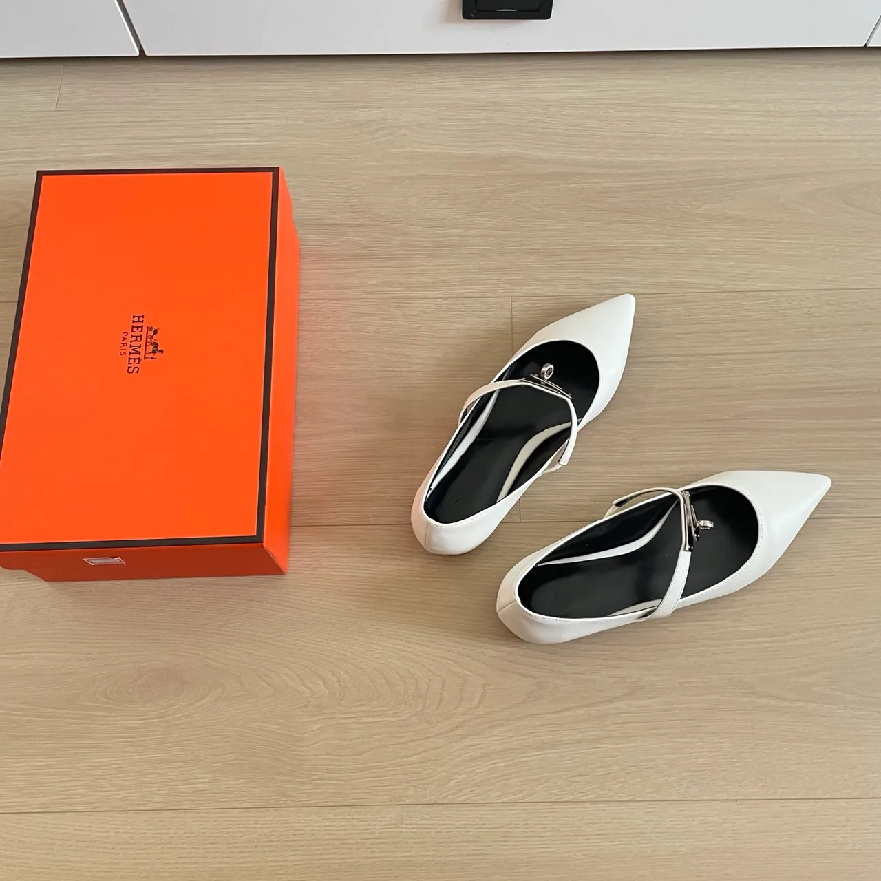 Hermes Leather H-Strap Pointed Pumps in White · view 6