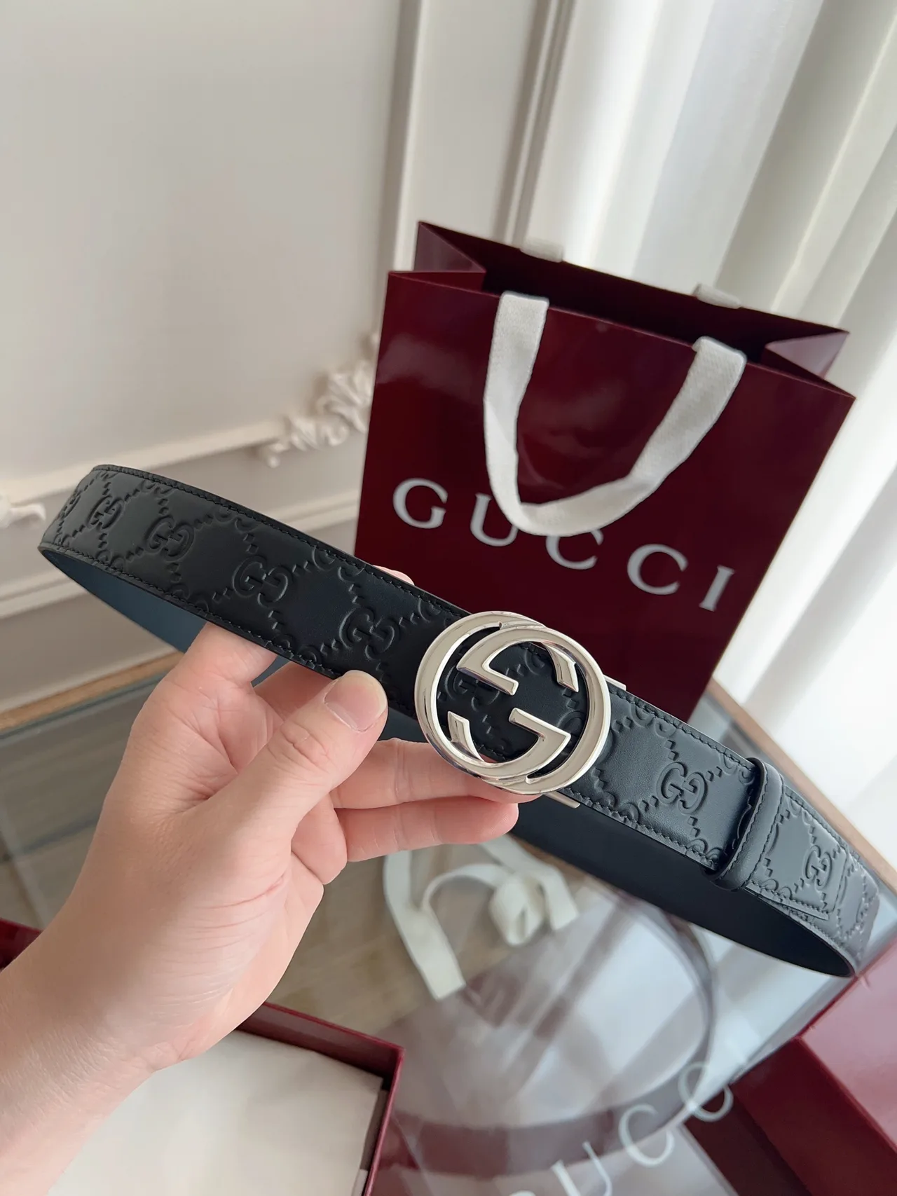 Gucci Cowhide Belt in Black · view 5