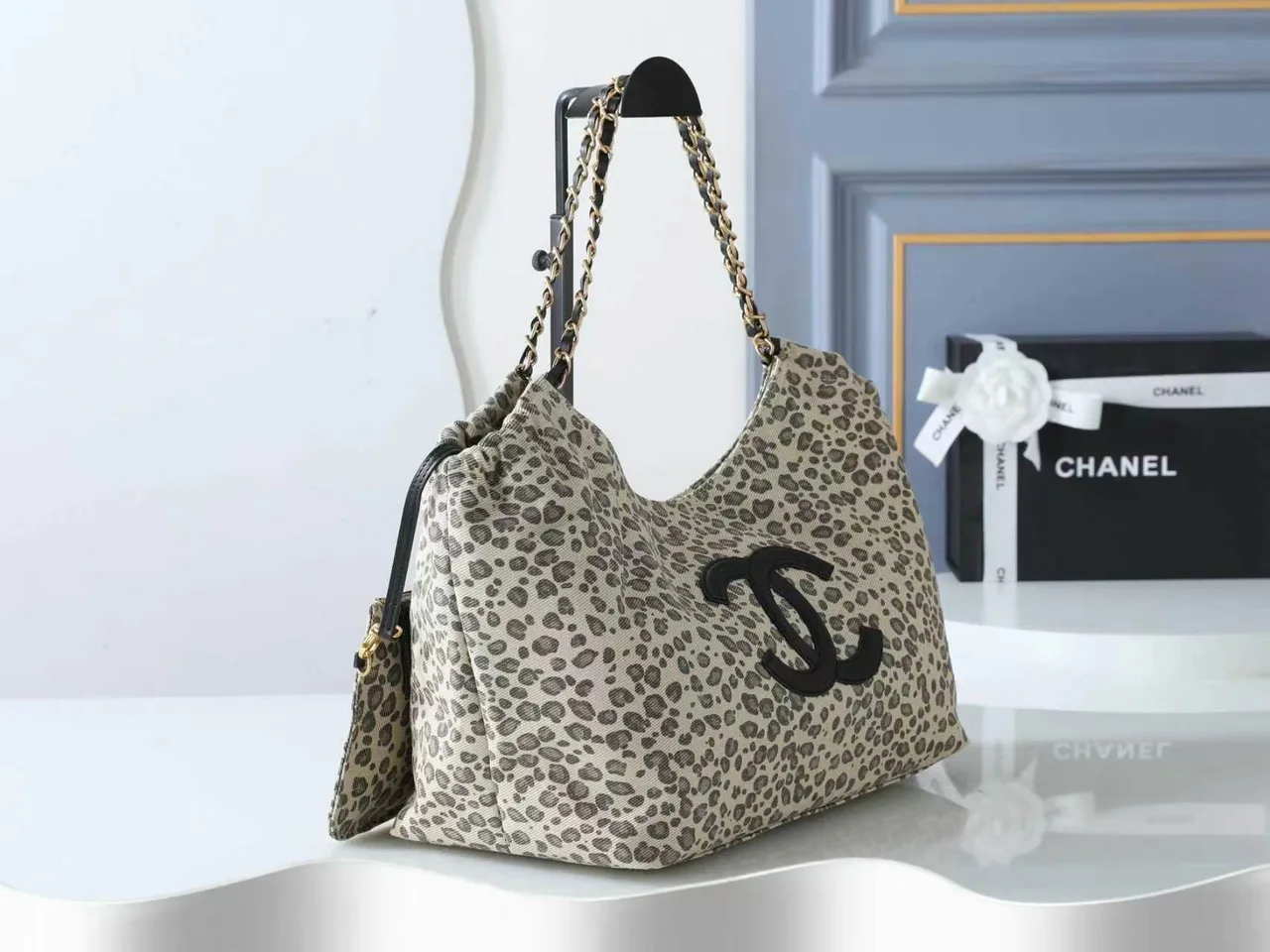 Chanel Hobo Bag in Beige · view 2