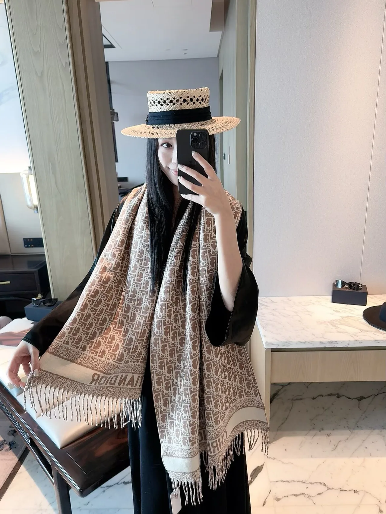 Dior Cashmere Scarf in Beige · view 3