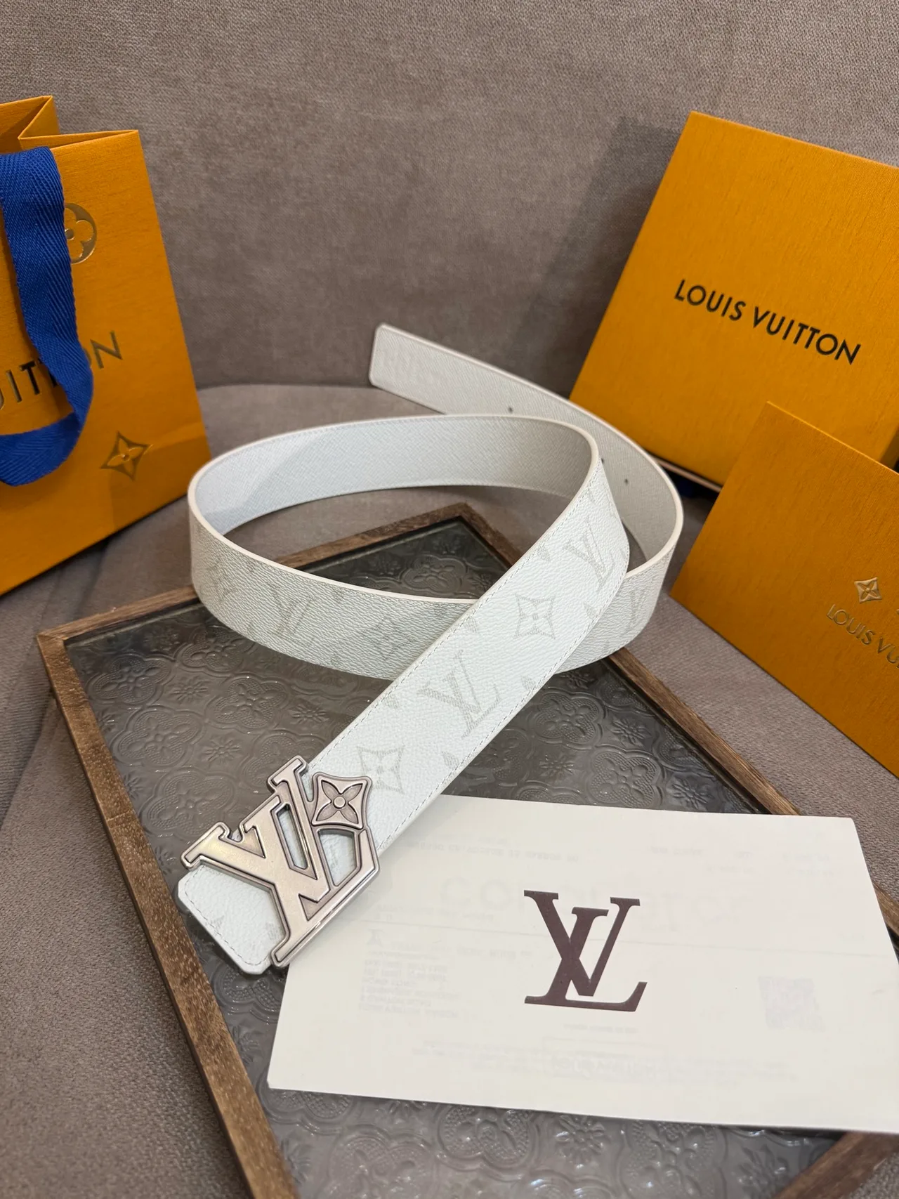 Louis Vuitton Leather Belt in White · view 2