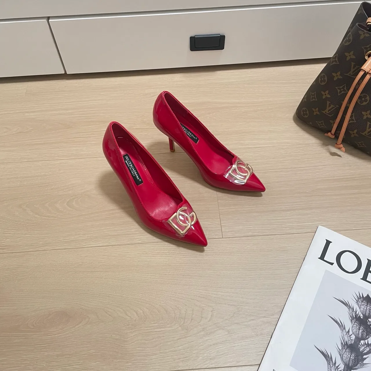 Dolce & Gabbana Sheepskin Patent Leather Glossy Pointed-Toe DG Pointed Heel Pumps in Red · view 4