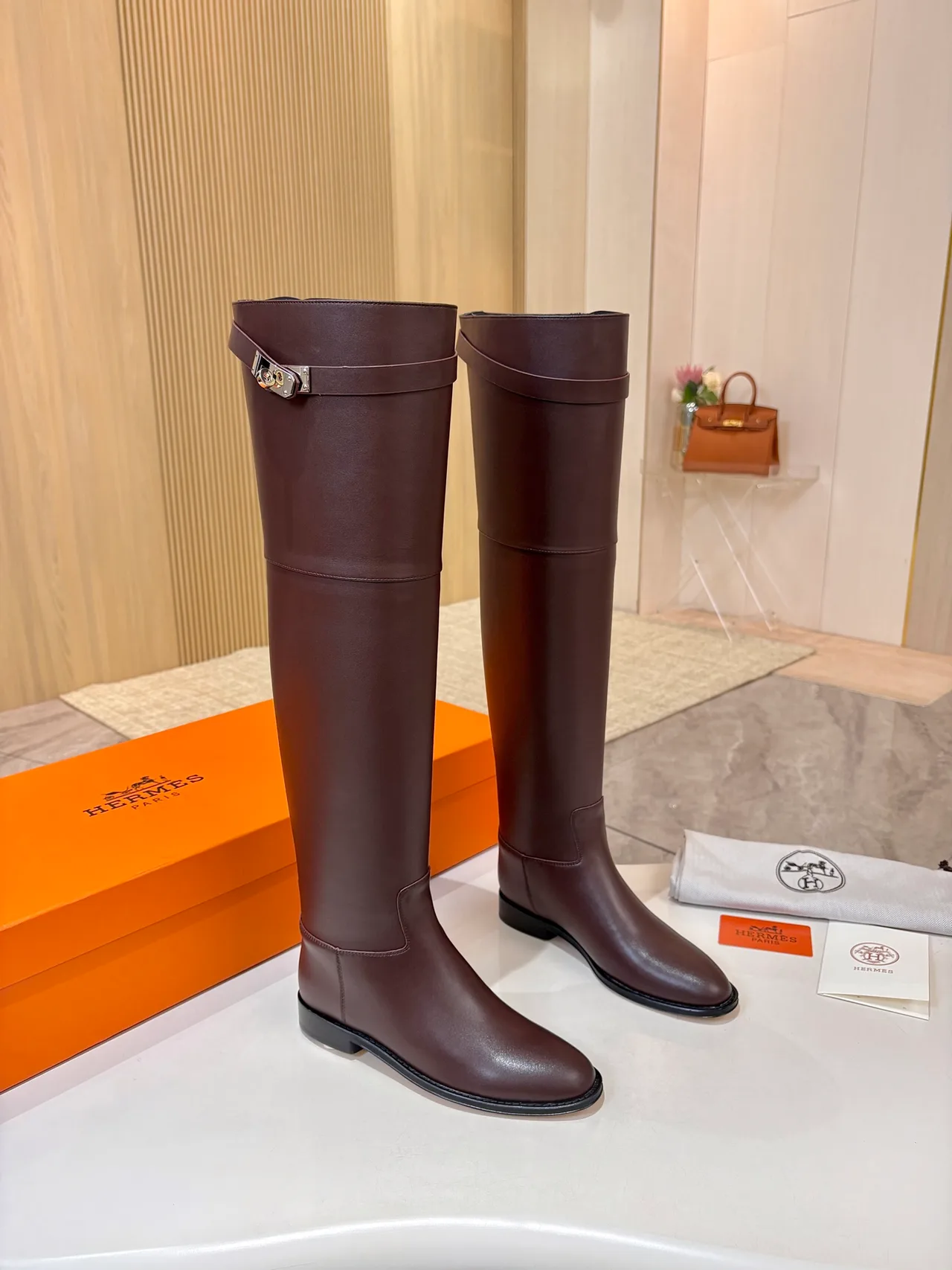 Hermes Cowhide Glossy Pointed-Toe Boots in Brown · view 4