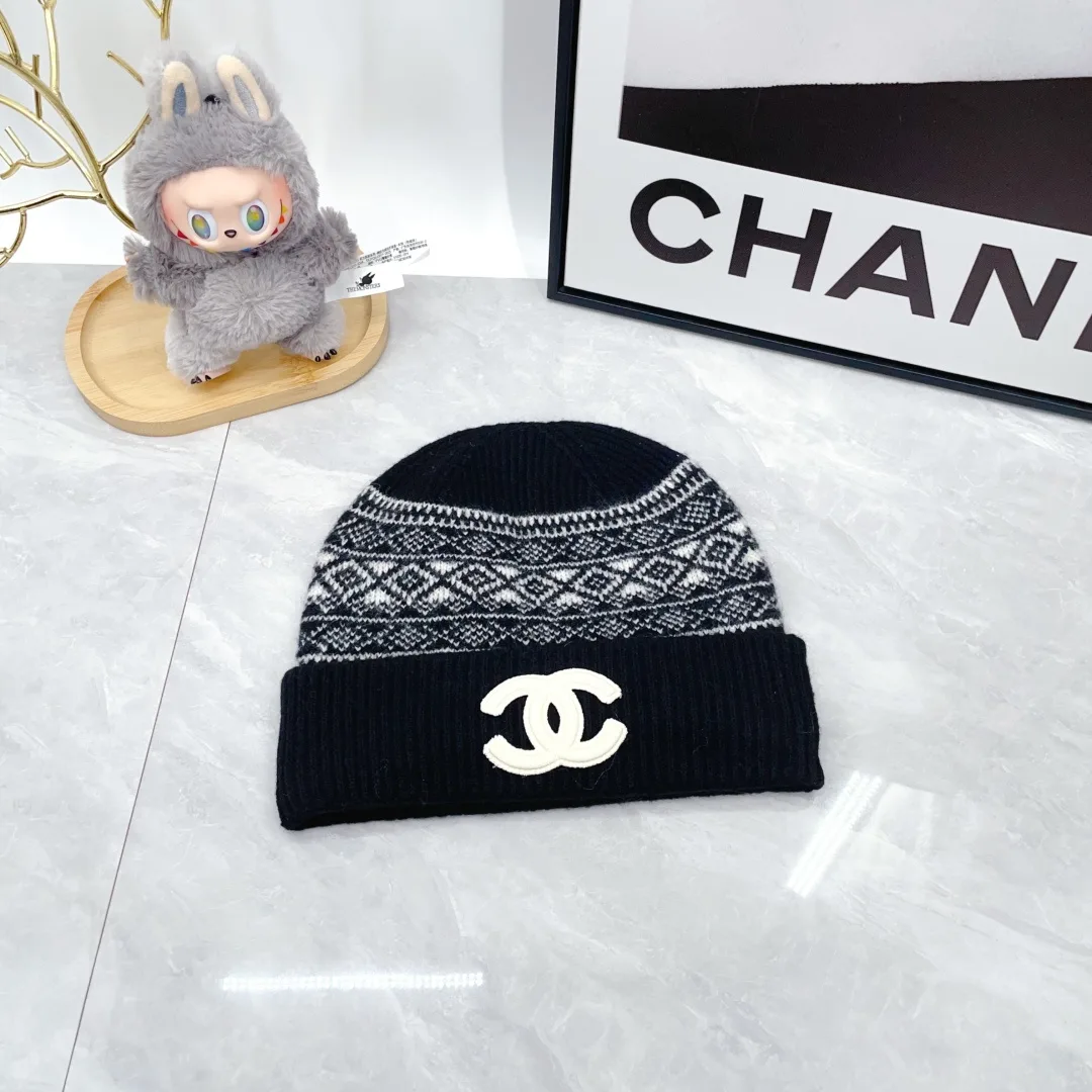 Chanel Wool Hat Scarf and Gloves Set in Blue · view 5