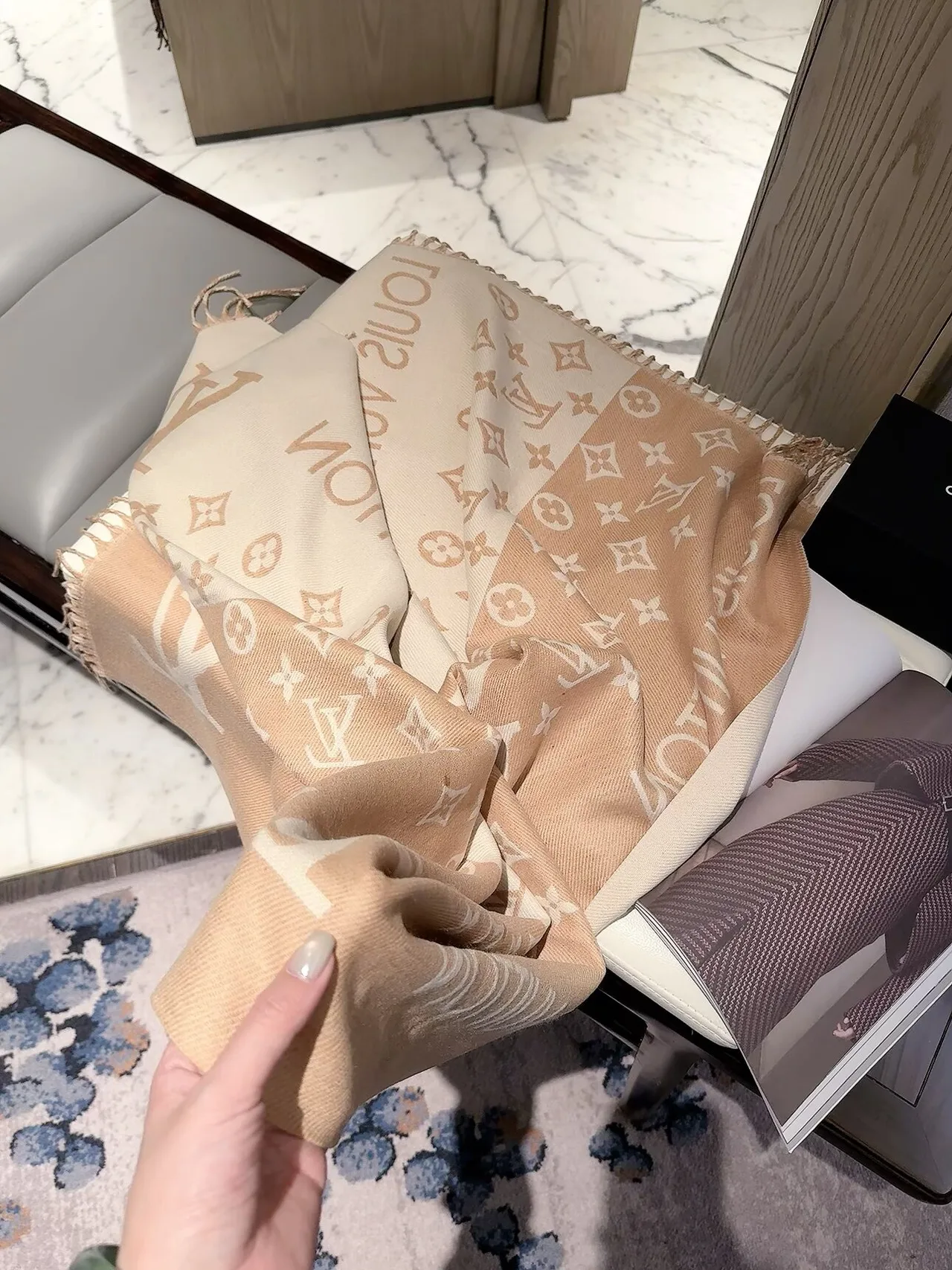 Louis Vuitton Reversible monogram fringed scarf in Beige & Brown · view 1