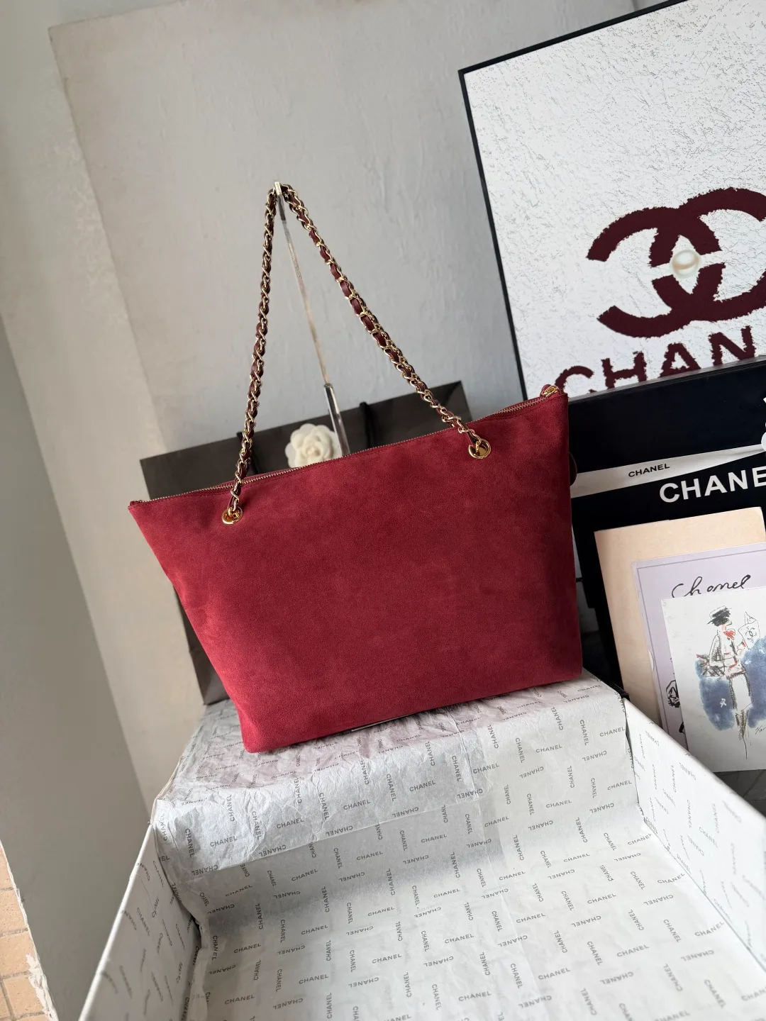 Chanel Leather Glossy Suede-Look Tote in Burgundy · view 4