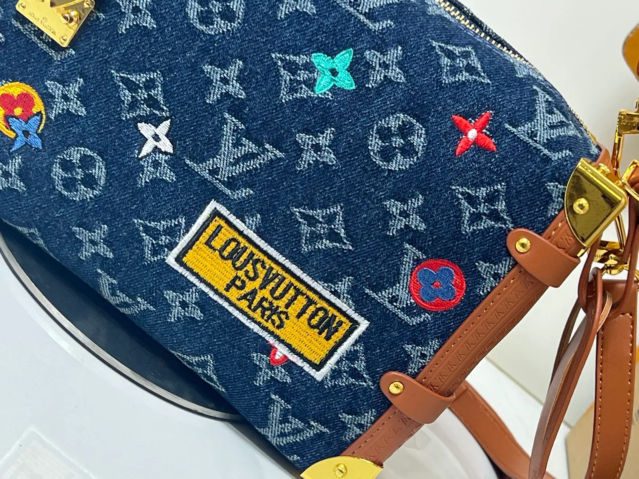 Louis Vuitton Cowhide Canvas Handbag in Blue · view 7