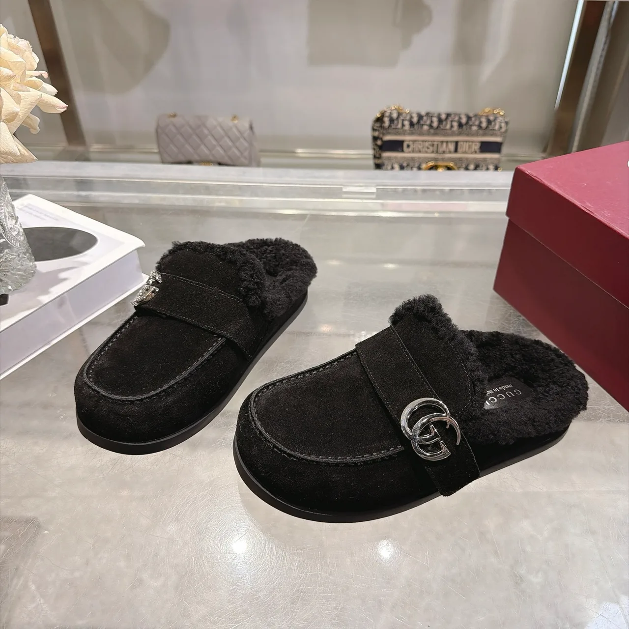 Gucci Cowhide Wool Suede-Look Slippers in Black · view 3
