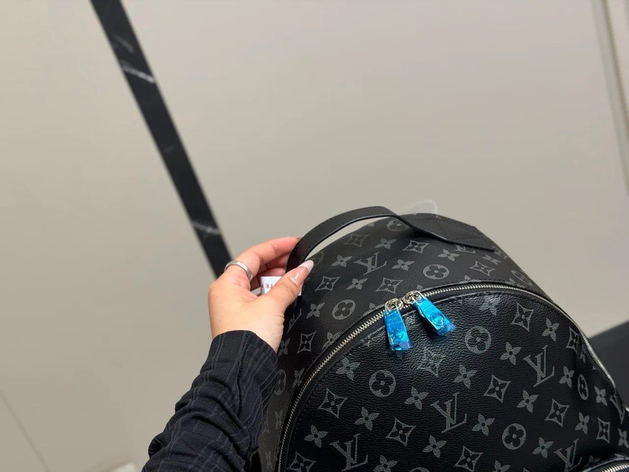 Louis Vuitton Discovery Backpack in Black / Brown · view 5