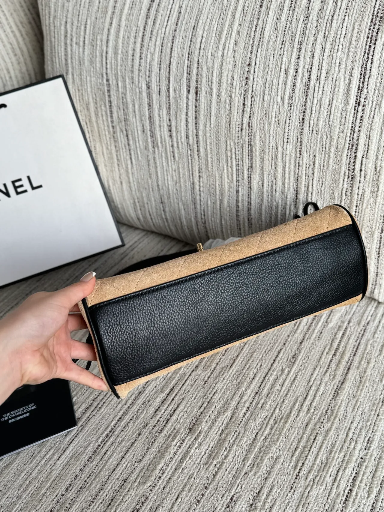 Chanel Quilted Baguette Top-Handle Bag in Beige · view 4