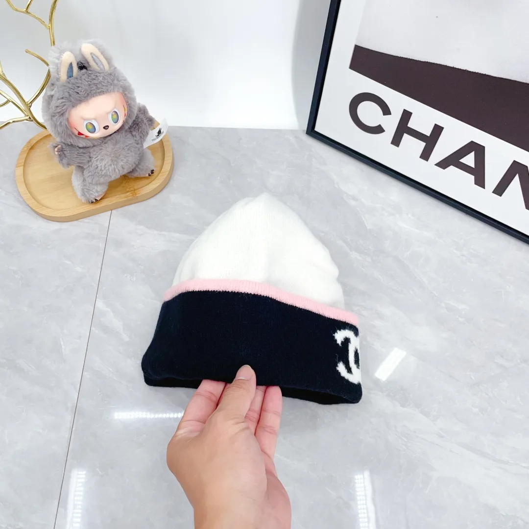 Chanel Beanie in White · view 8