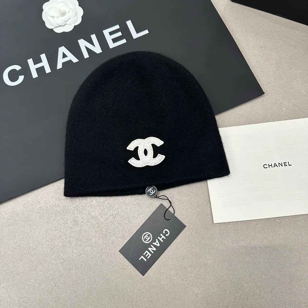 Chanel CC knit beanie in White & Black · view 2