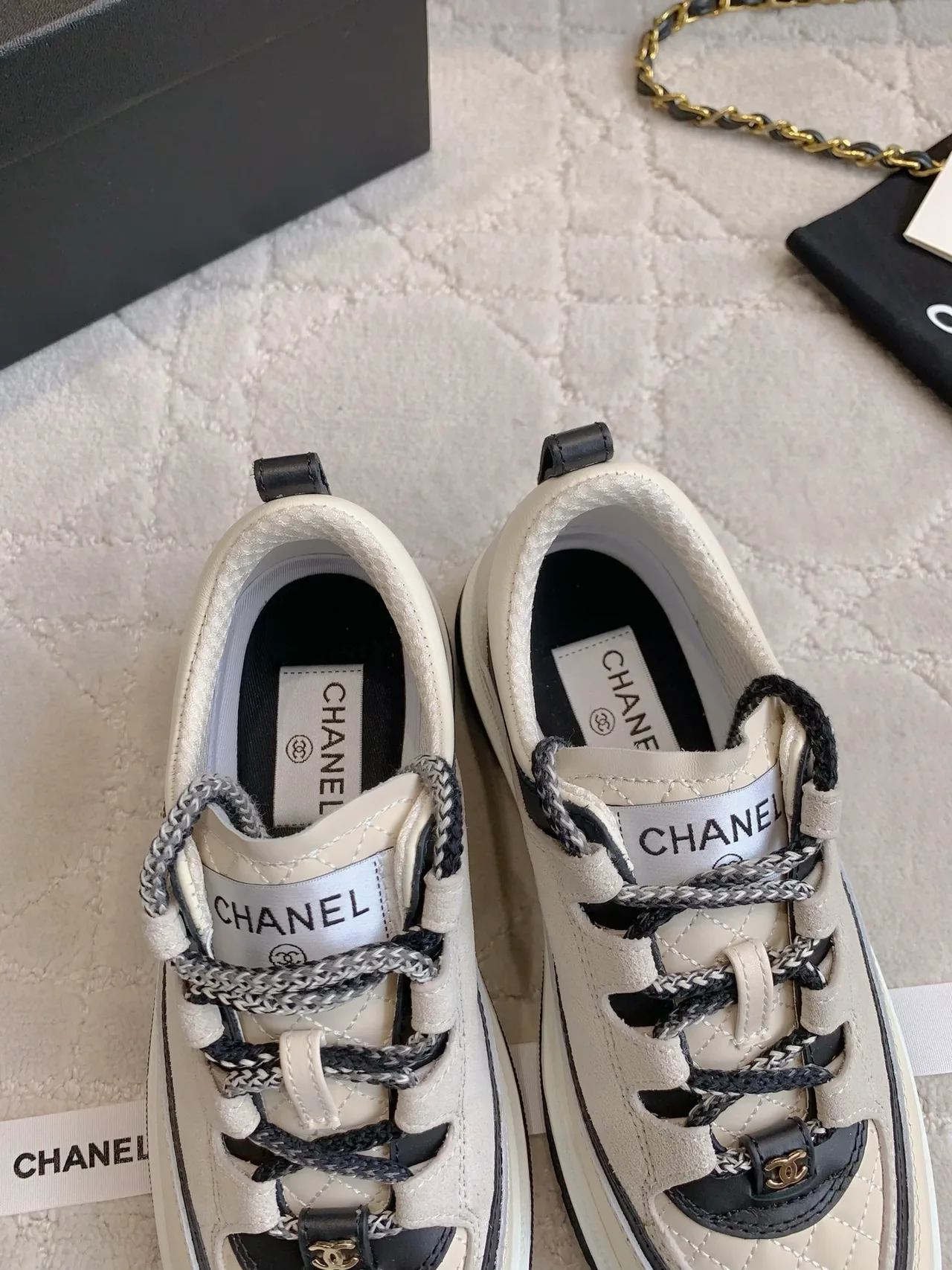 Chanel Cowhide Sneakers in Beige · view 6
