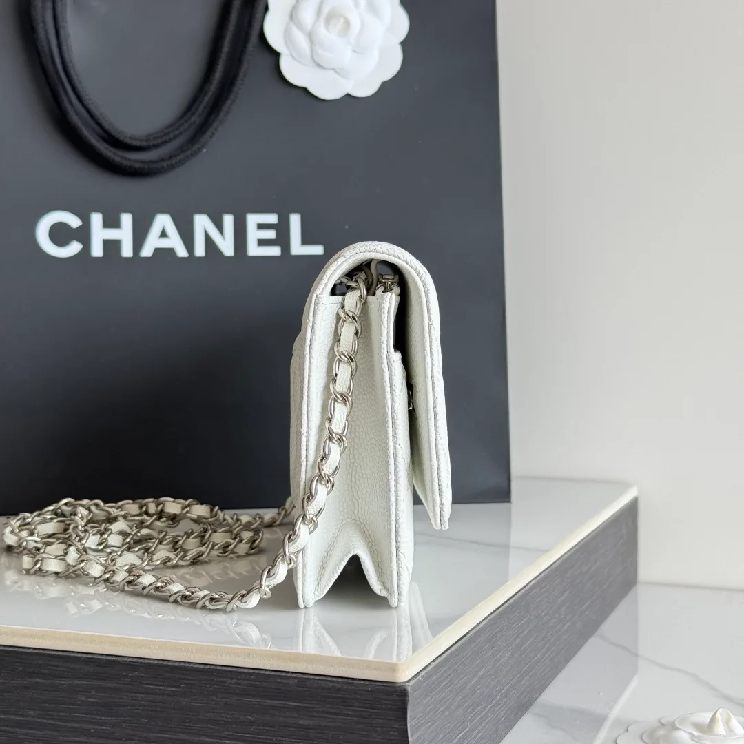 Chanel Calfskin Quilted Clutch in White · view 4