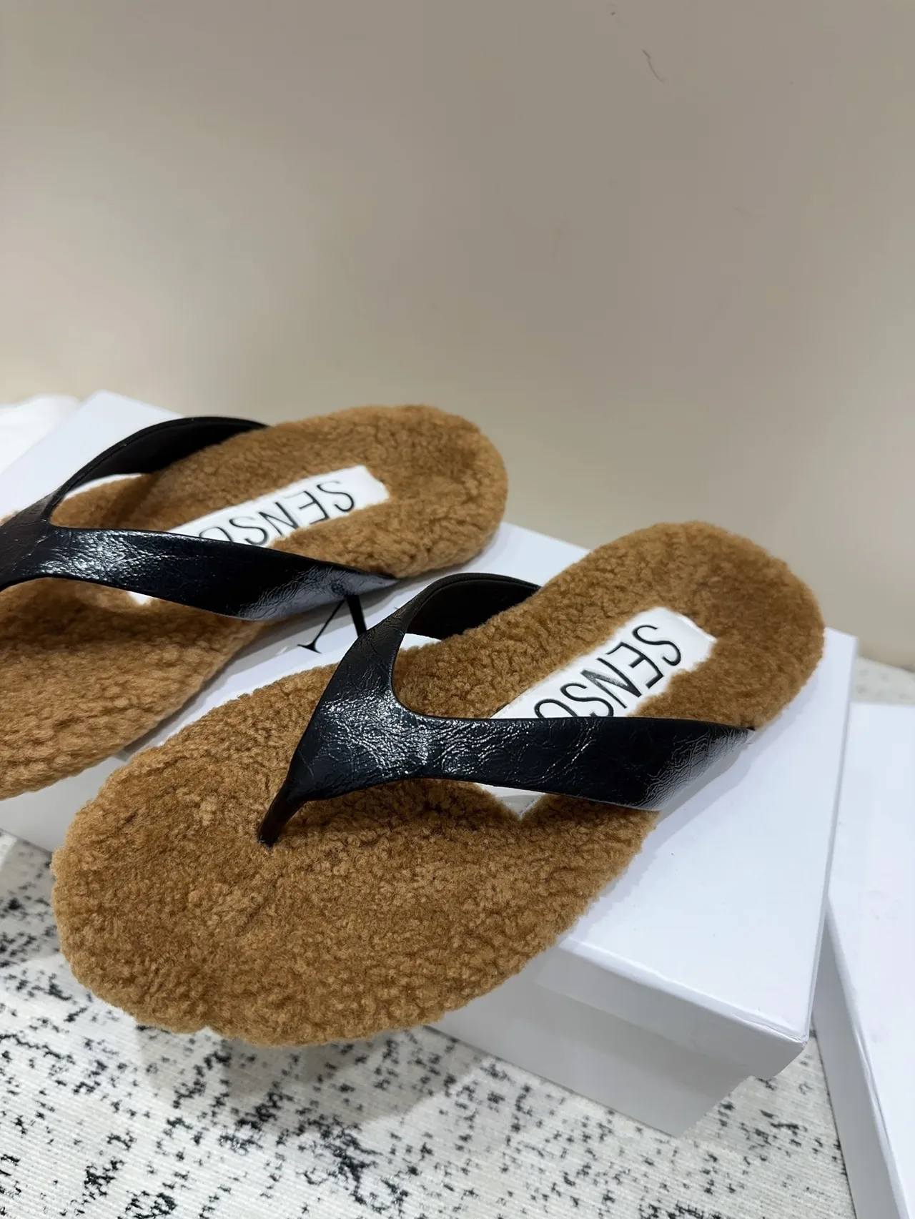 Senso Fleece Thong Sandals in Brown · view 3