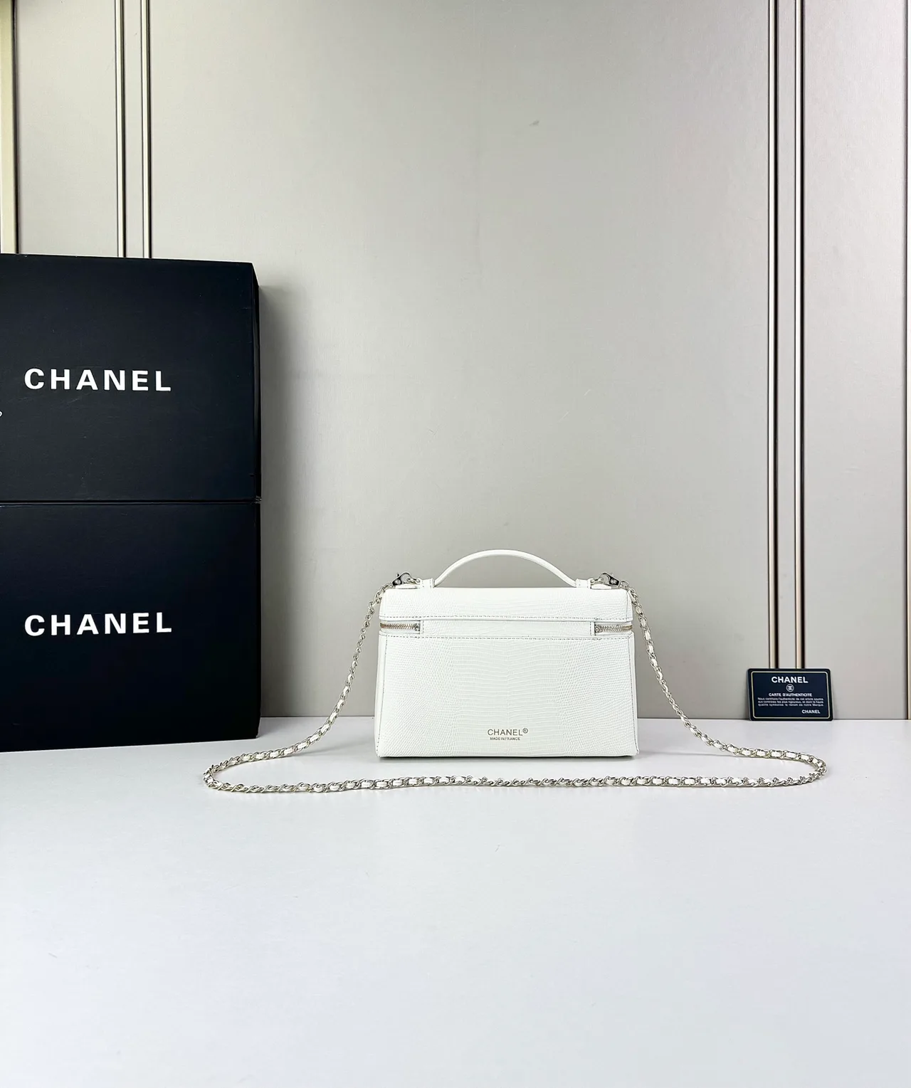 Chanel Cowhide Glossy Crossbody Bag in White · view 2