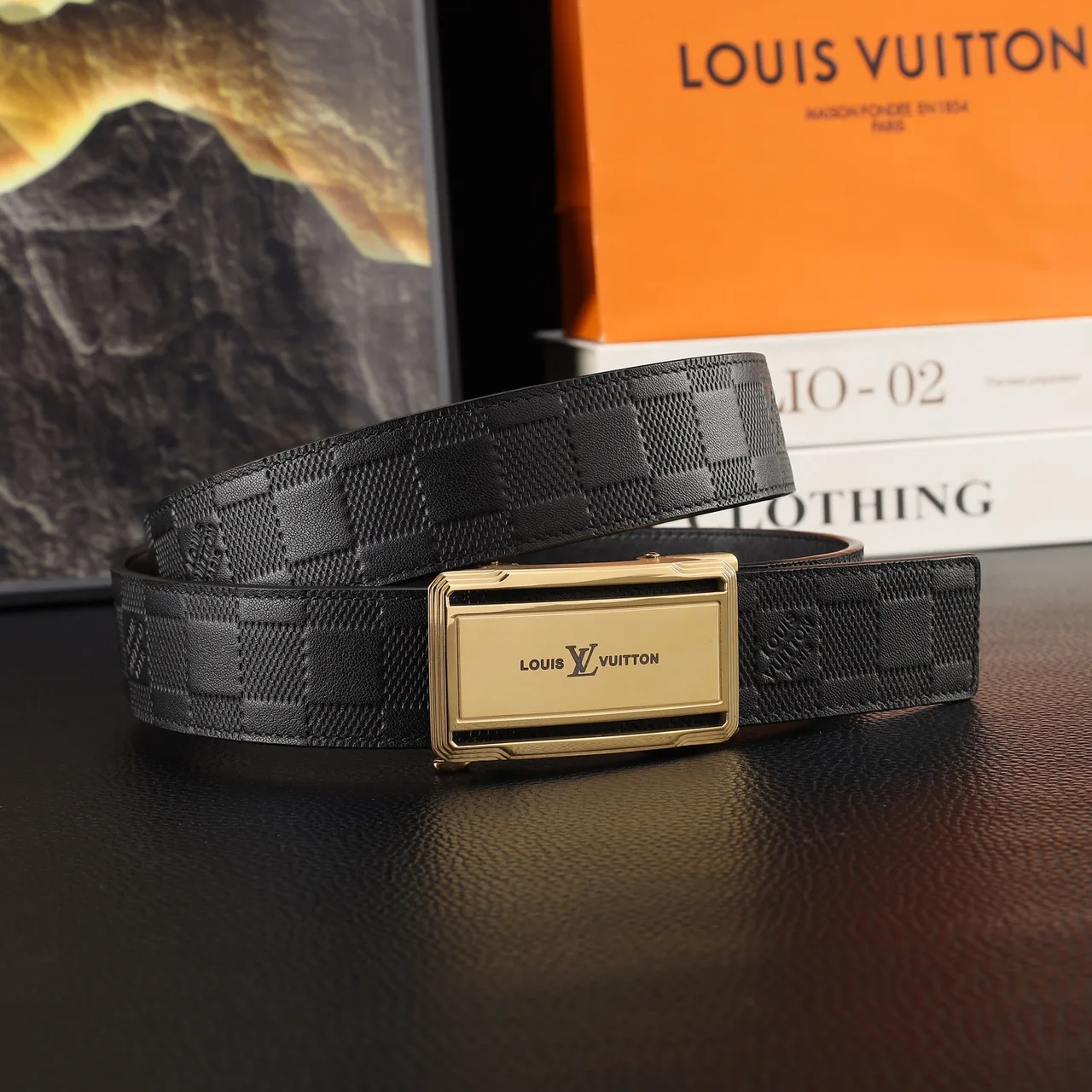 Louis Vuitton Damier Automatic Belt in Black · view 4