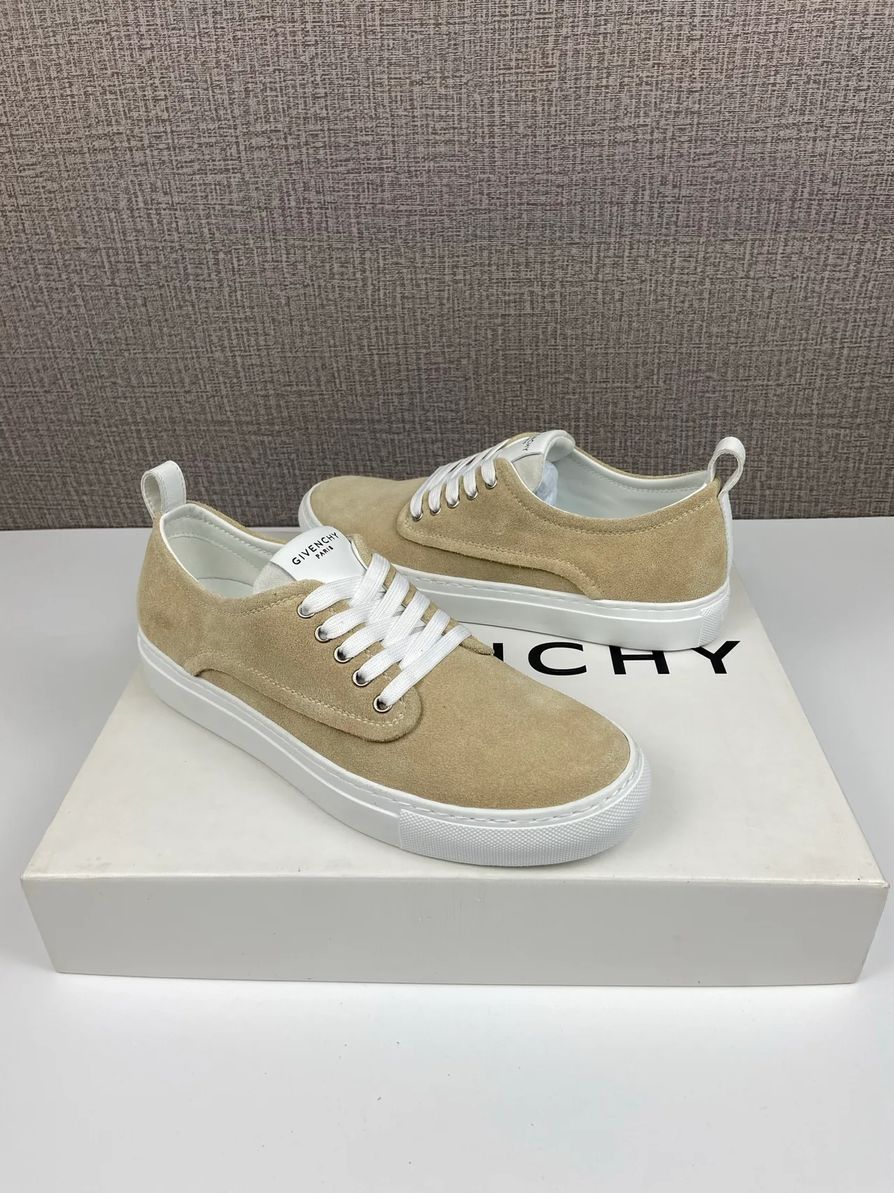 Givenchy Cowhide New City Sneakers in Beige · view 5