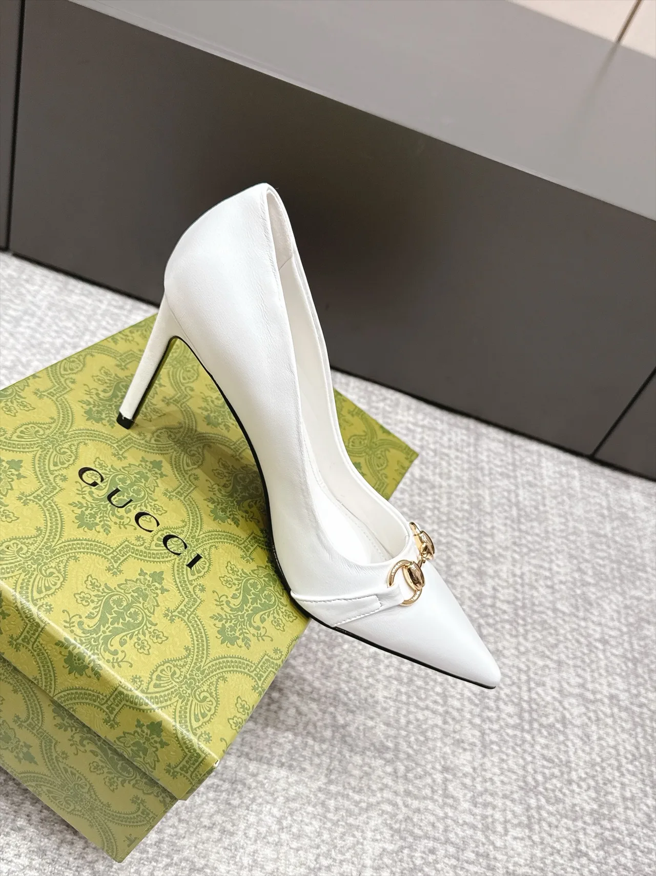 Gucci Sheepskin Horsebit Heel Pumps in White · view 5