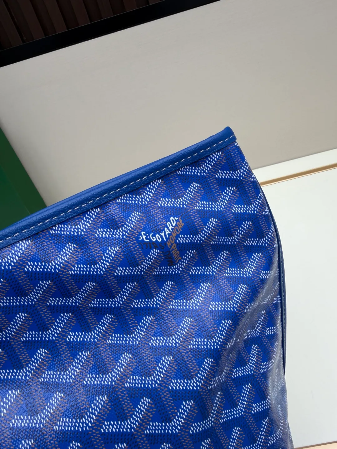 Goyard Canvas Smooth Patterned Tote with Pouch in Blue · view 5