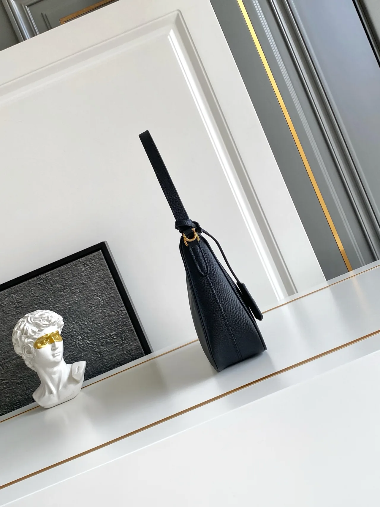 Prada Re-Edition 2005 Saffiano Leather Shoulder Bag in Black · view 3